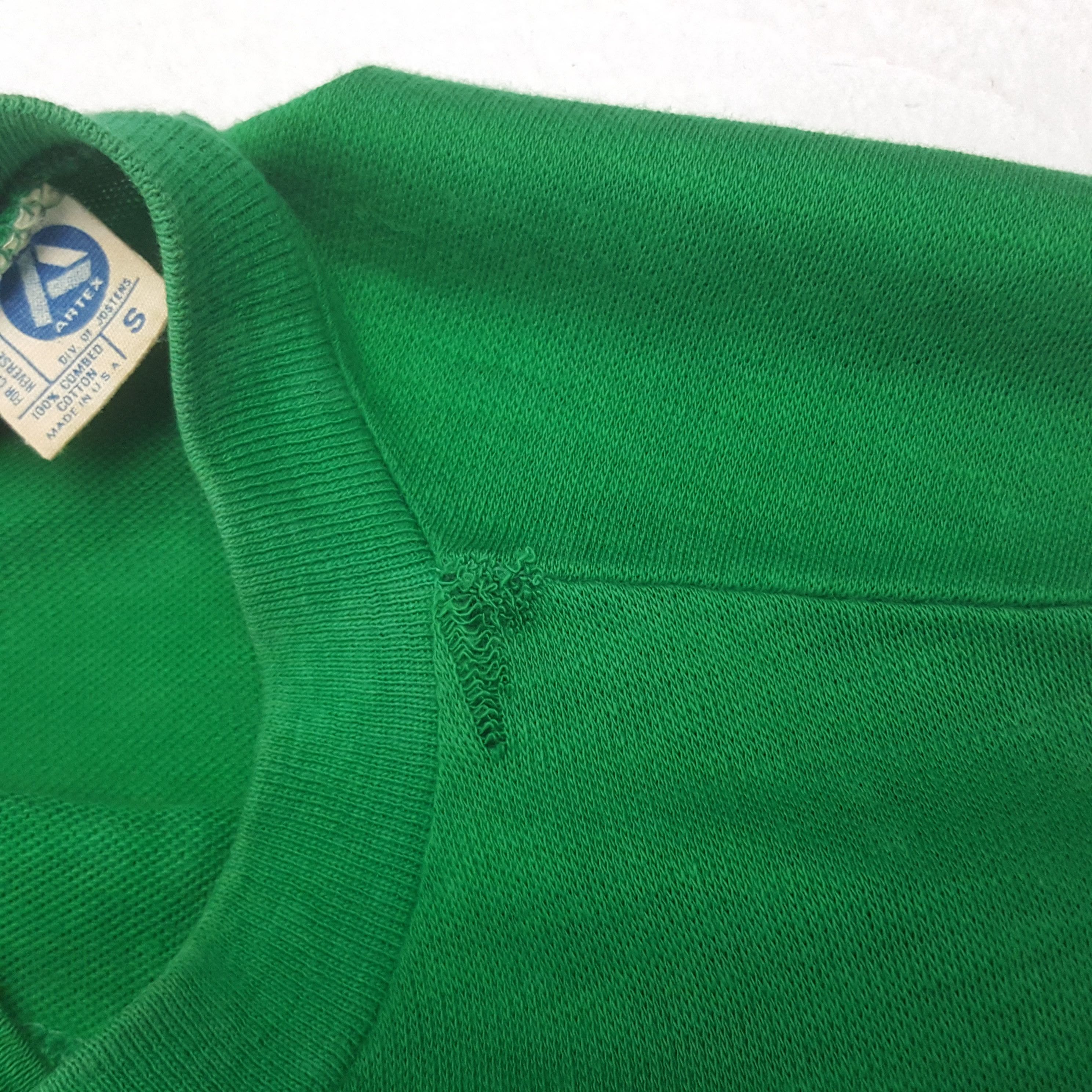 Artek Vintage 90’s Azura Pacific University Tshirt Size US S / EU 44-46 / 1 - 6 Thumbnail