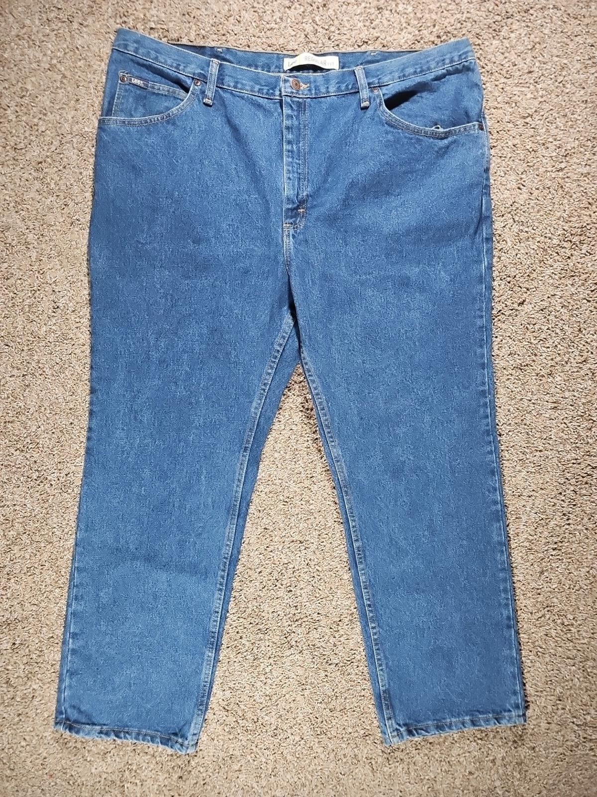 Lee Lee Regular Fit Straight Leg Medium wash Denim Jeans 44x30 Size US 44 / EU 60 - 1 Thumbnail