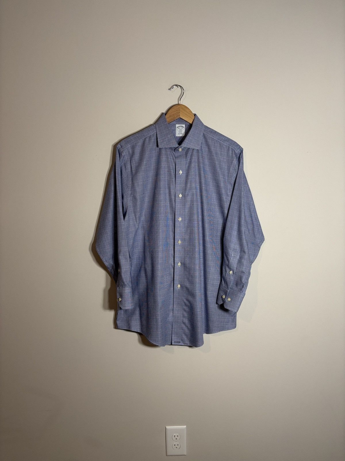 Brooks Brothers Brooks Brothers Regent Non Iron Button Down Shirt 16.5 Size US L / EU 52-54 / 3 - 2 Thumbnail