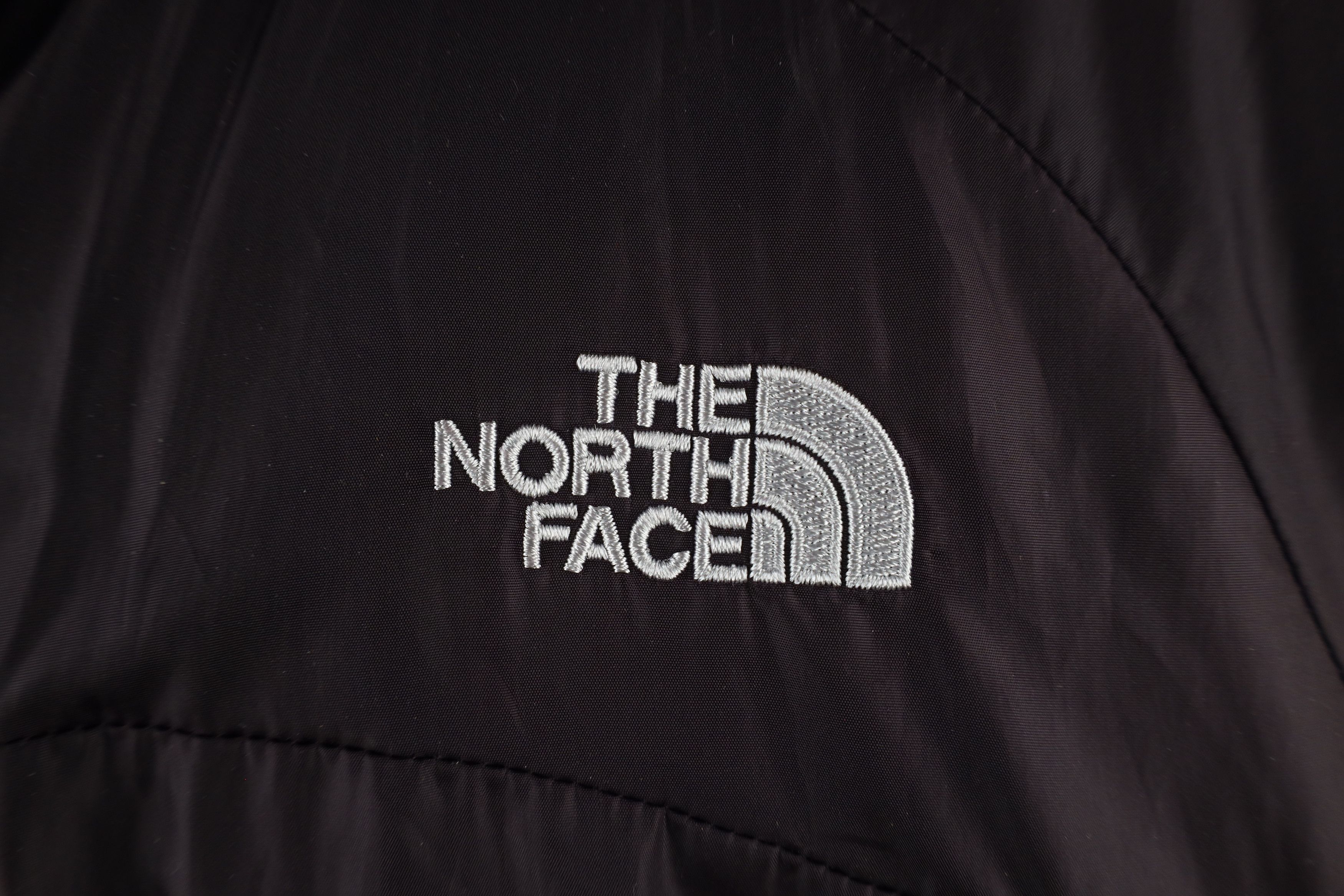 The North Face × Vintage The North Face Out Insulated Full Zip Jacket Eggplant Purple Size M / US 6-8 / IT 42-44 - 4 Thumbnail
