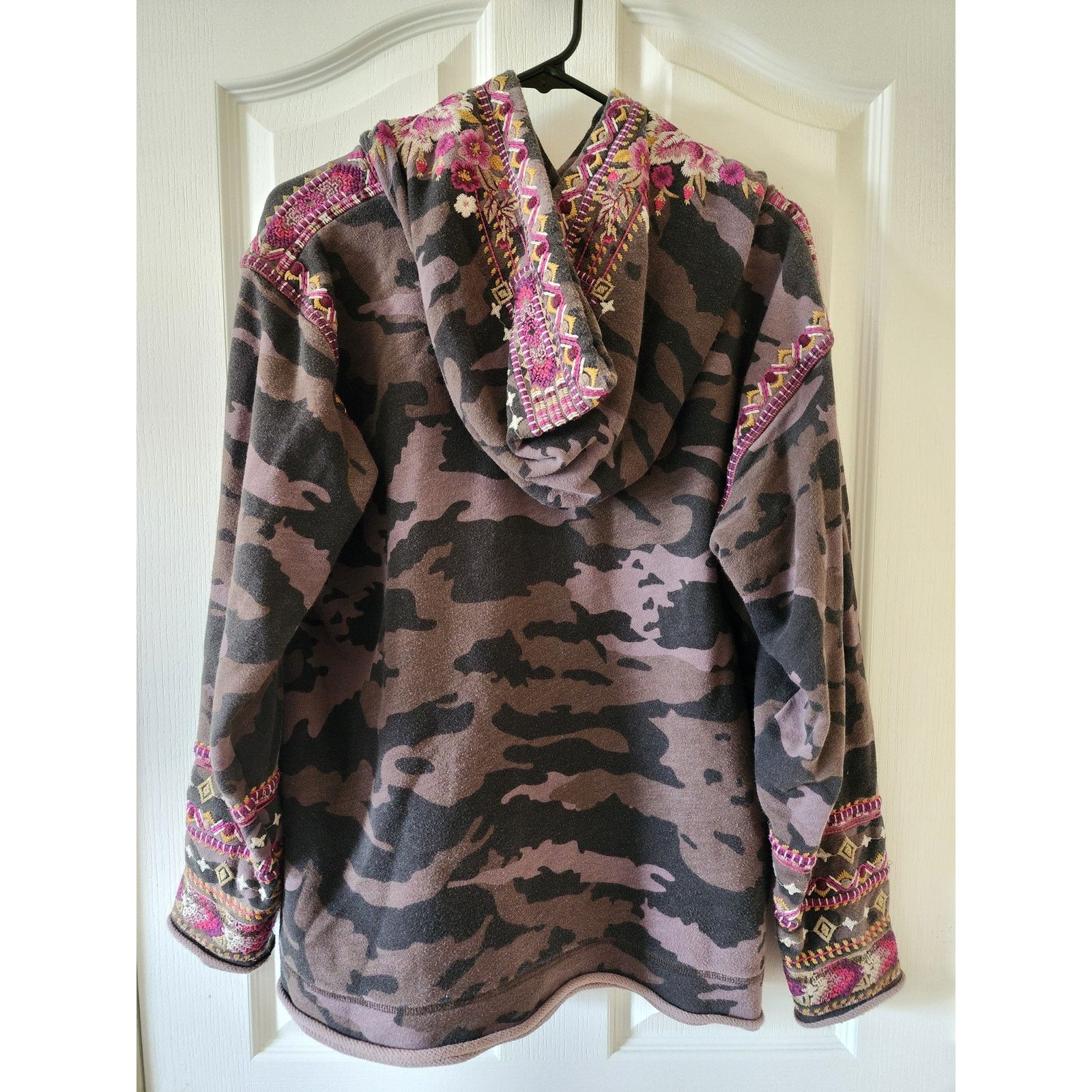 Johnny Was Johnny Was Brown Camo Embroidered Hoodie Small Boho Chic Size S / US 4 / IT 40 - 2 Thumbnail