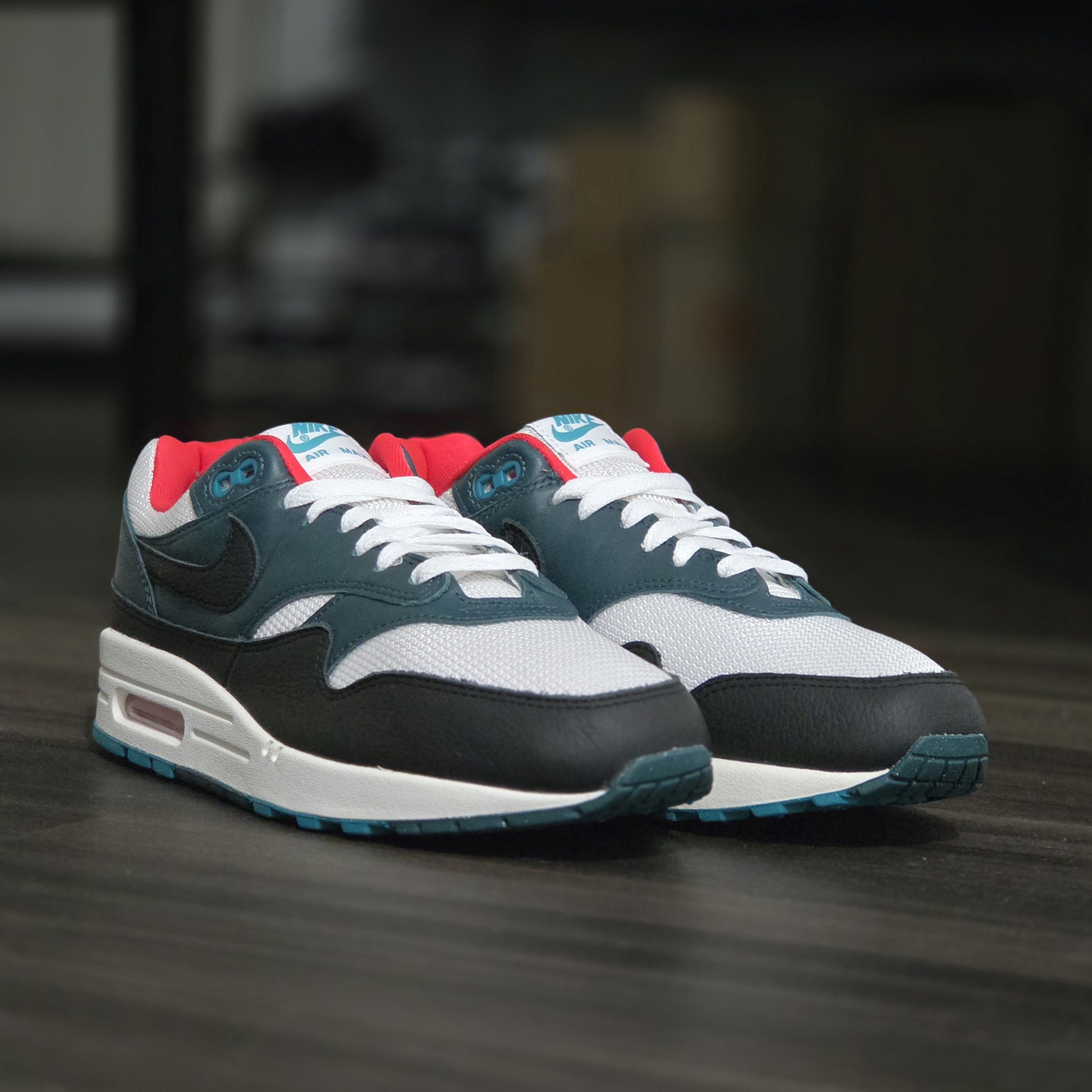 Nike Nike Air Max 1 X LeBron James 'Liverpool'- New Size 8.5 Size US 8.5 / EU 41-42 - 11 Thumbnail