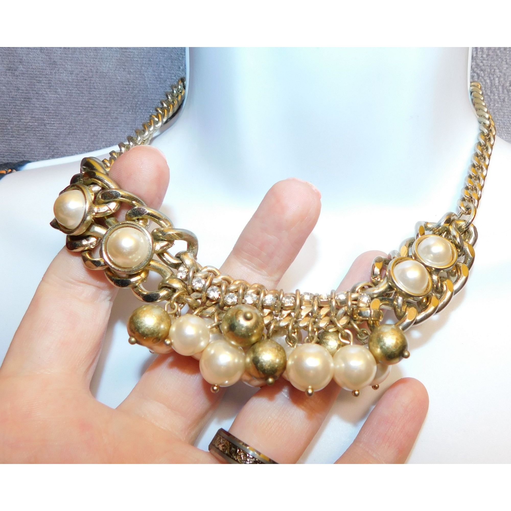 Jessica Simpson Jessica Simpson Gold Tone Faux Pearl Necklace Size ONE SIZE - 1 Thumbnail
