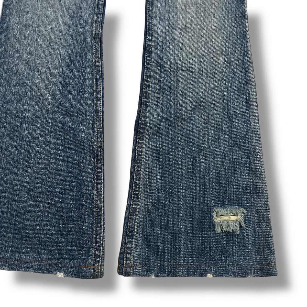 If Six Was Nine × Japanese Brand × Le Grande Bleu (L.G.B.) FLARE🔥 SPICE RICHE WASHED BLUE DENIM PANT Size 29" - 5 Thumbnail