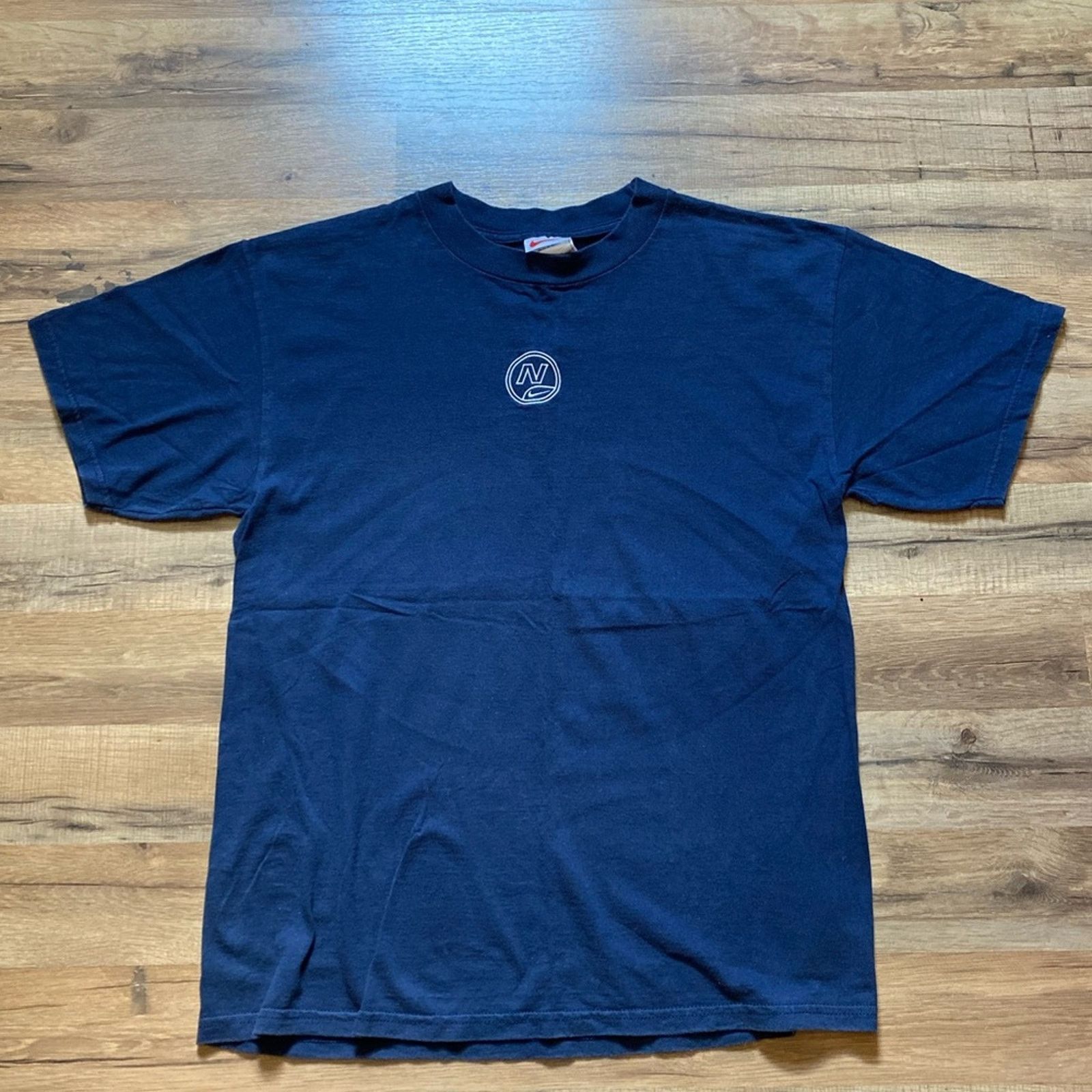 Nike 90s Nike Center Swoosh Short Sleeve Size US L / EU 52-54 / 3 - 1 Thumbnail