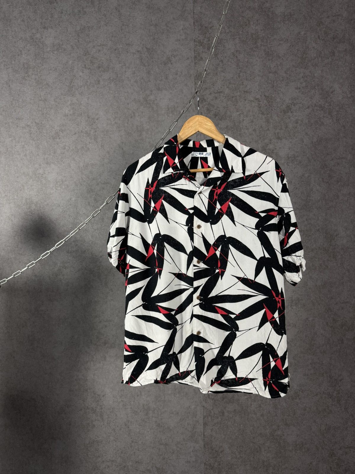 Uniqlo Uniqlo japanese art crazy hawaiian shirt Size US L / EU 52-54 / 3 - 1 Thumbnail