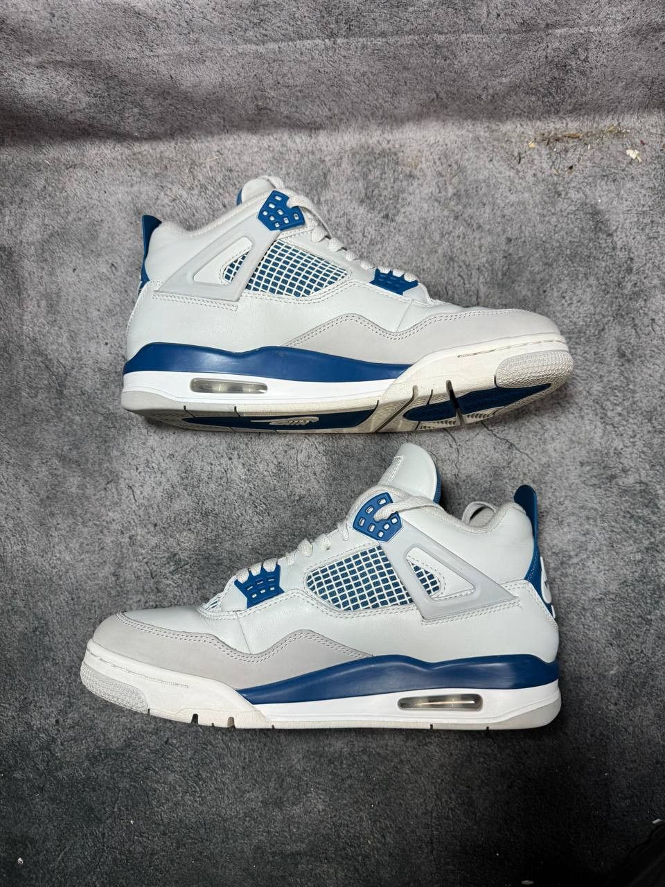 Jordan Brand Size 10 | Jordan 4 Military Blue No Box | Pre-Owned Size US 10 / EU 43 - 6 Thumbnail