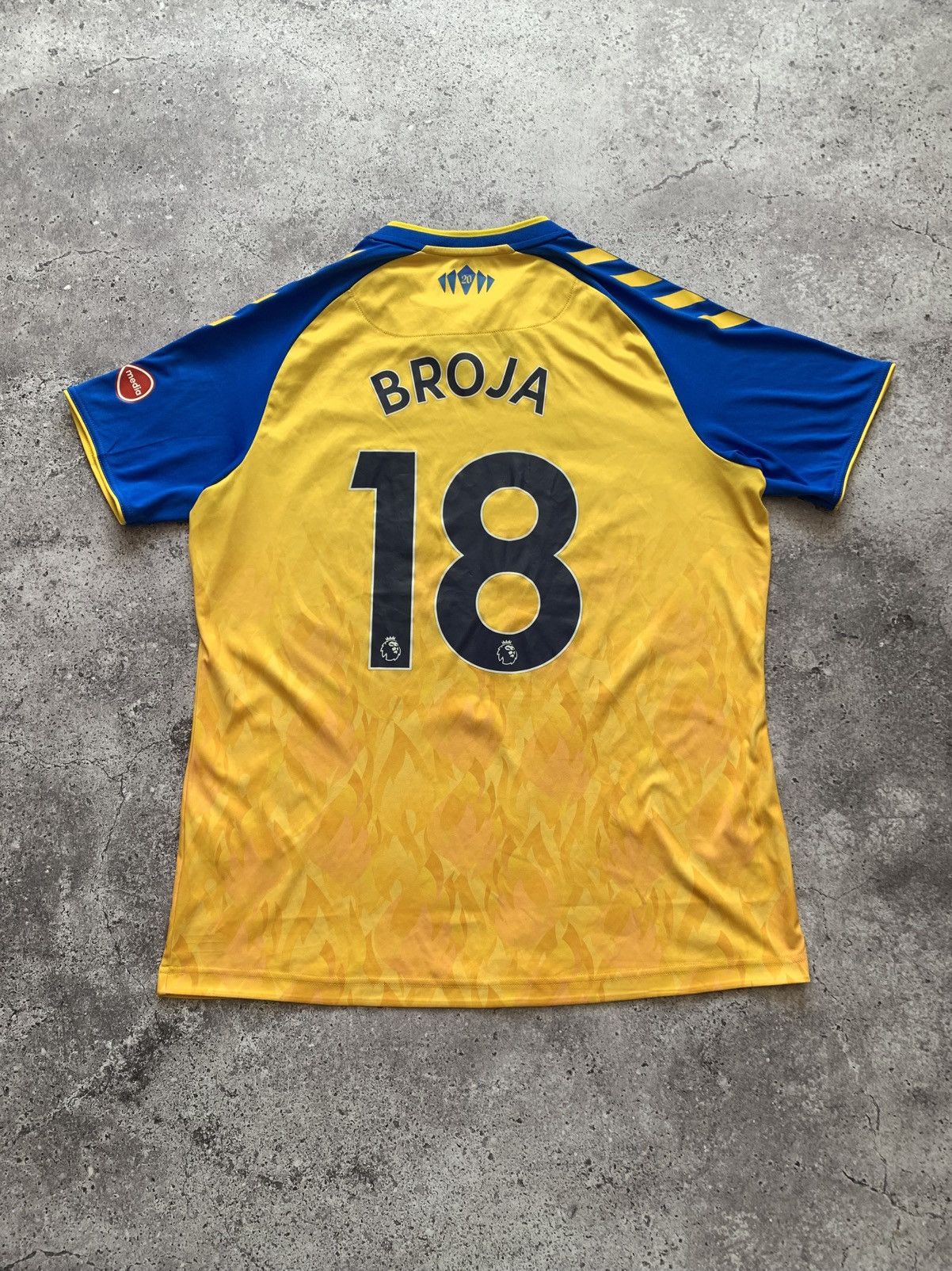 Hummel 🔥HUMMEL SOUTHAMPTON 2021/22 AWAY BROJA SOCCER JERSEY SHIRT Size US XL / EU 56 / 4 - 1 Thumbnail