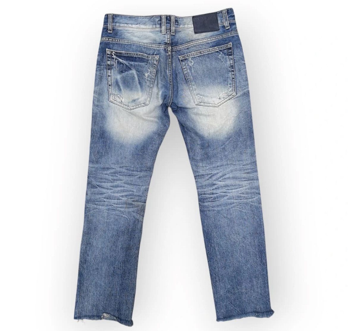 In The Attic 2000s In The Attic Rockers Skull Distressed Jeans y2k Lgb Size US 31 - 2 Thumbnail