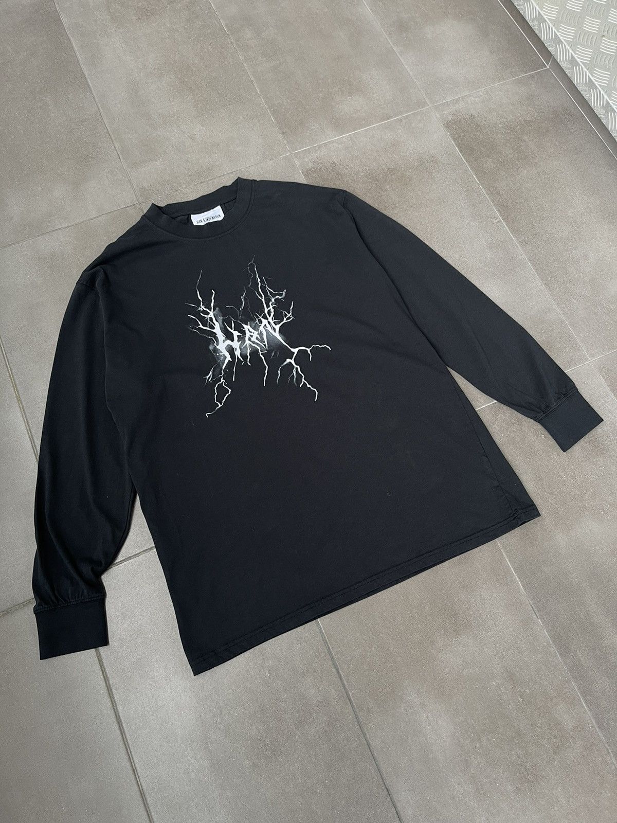 Han Kjobenhavn !DS! FW22 Han Kjobenhavn "HAN" Artwork Boxy Tee Long Sleeve Size US M / EU 48-50 / 2 - 8 Thumbnail