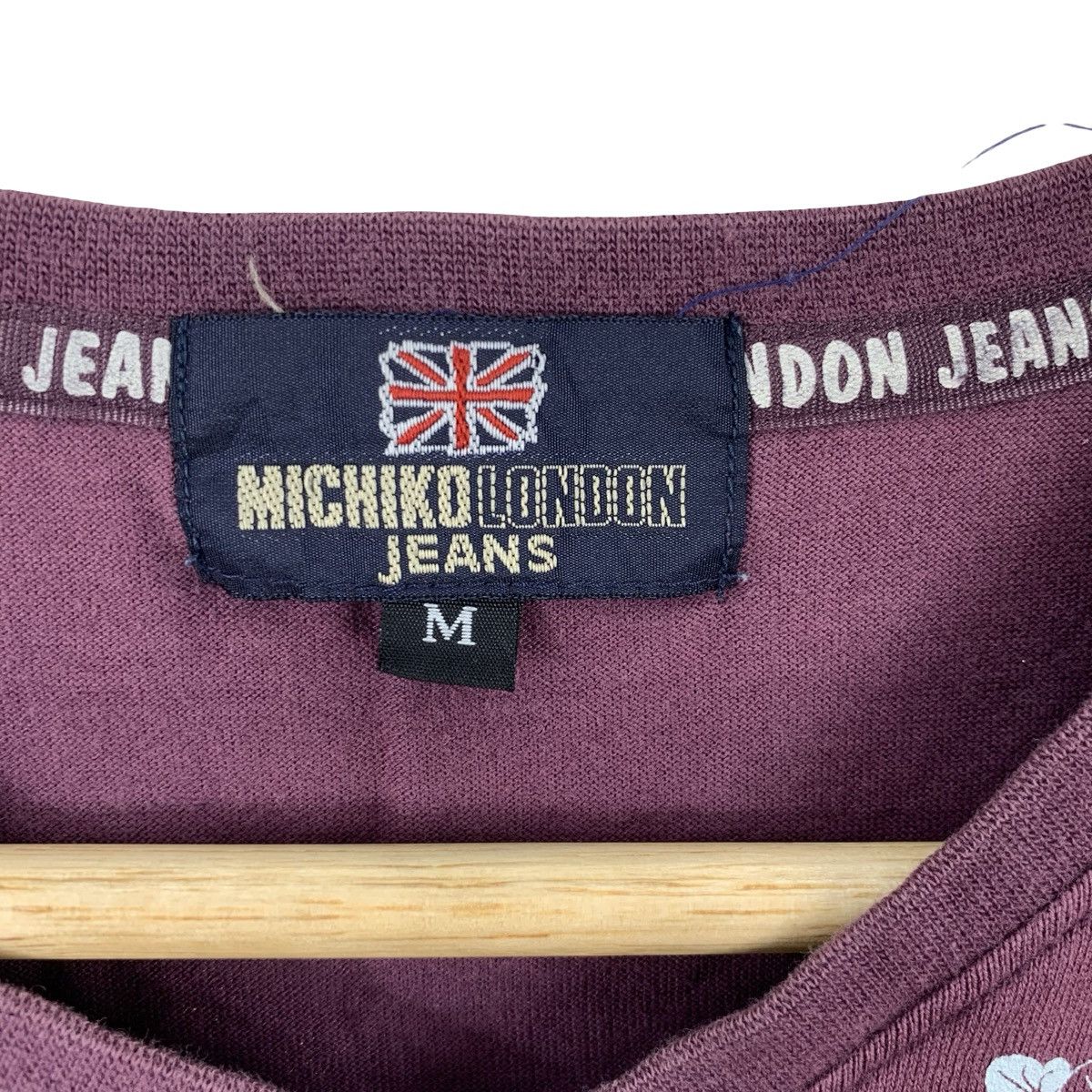 Michiko Koshino Michiko London Jeans Women’s Graphic V-Neck T-Shirt Size M / US 6-8 / IT 42-44 - 10 Thumbnail