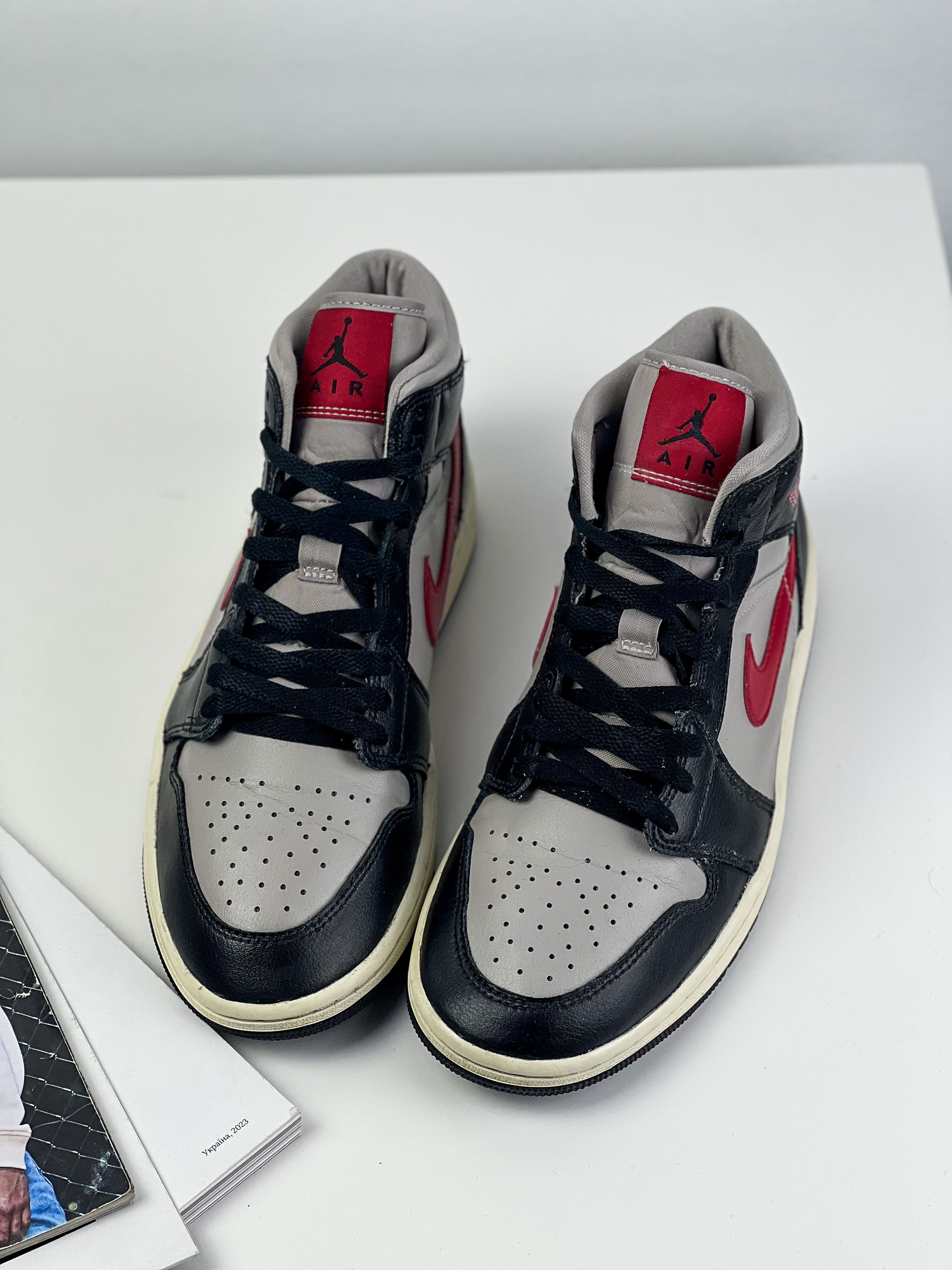 Jordan Brand × Nike Air Jordan Air 1 Mid Shoes White/Black Size US 7 / EU 40 - 6 Thumbnail