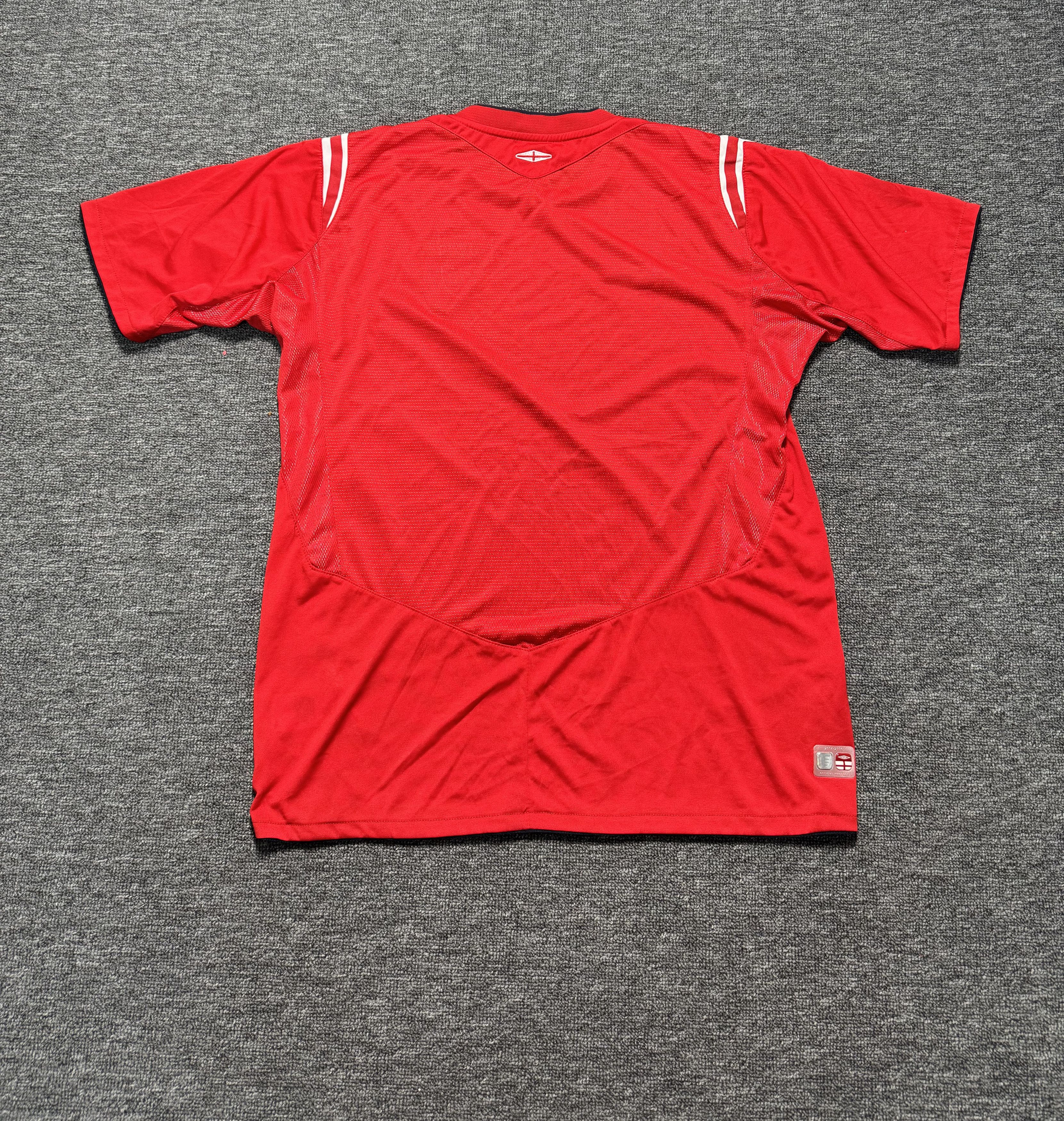 Umbro Vintage Umbro ENGLAND 2004 2005 Away Jersey Size L Soccer Size US L / EU 52-54 / 3 - 2 Thumbnail