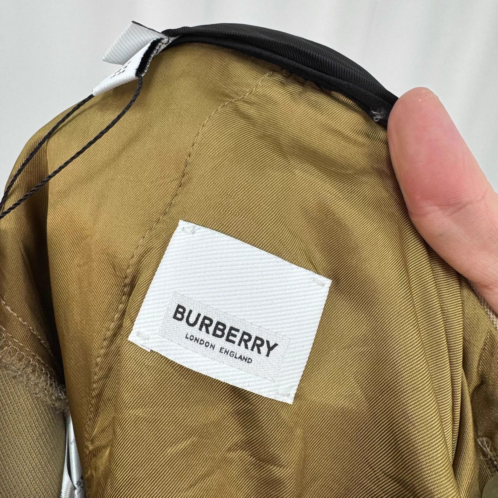 Burberry Burberry Khaki Wool Casual Trousers UK6 99 New Size 26" / US 2 / IT 38 - 5 Thumbnail