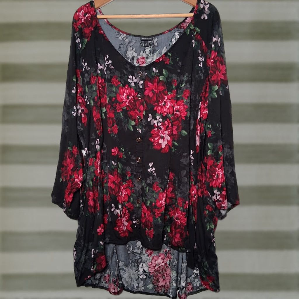 Torrid Torrid Plus Size 5X Blouse Black Floral Button Up Long Sleeve Size XXL / US 16-18 / IT 52-54 - 1 Thumbnail