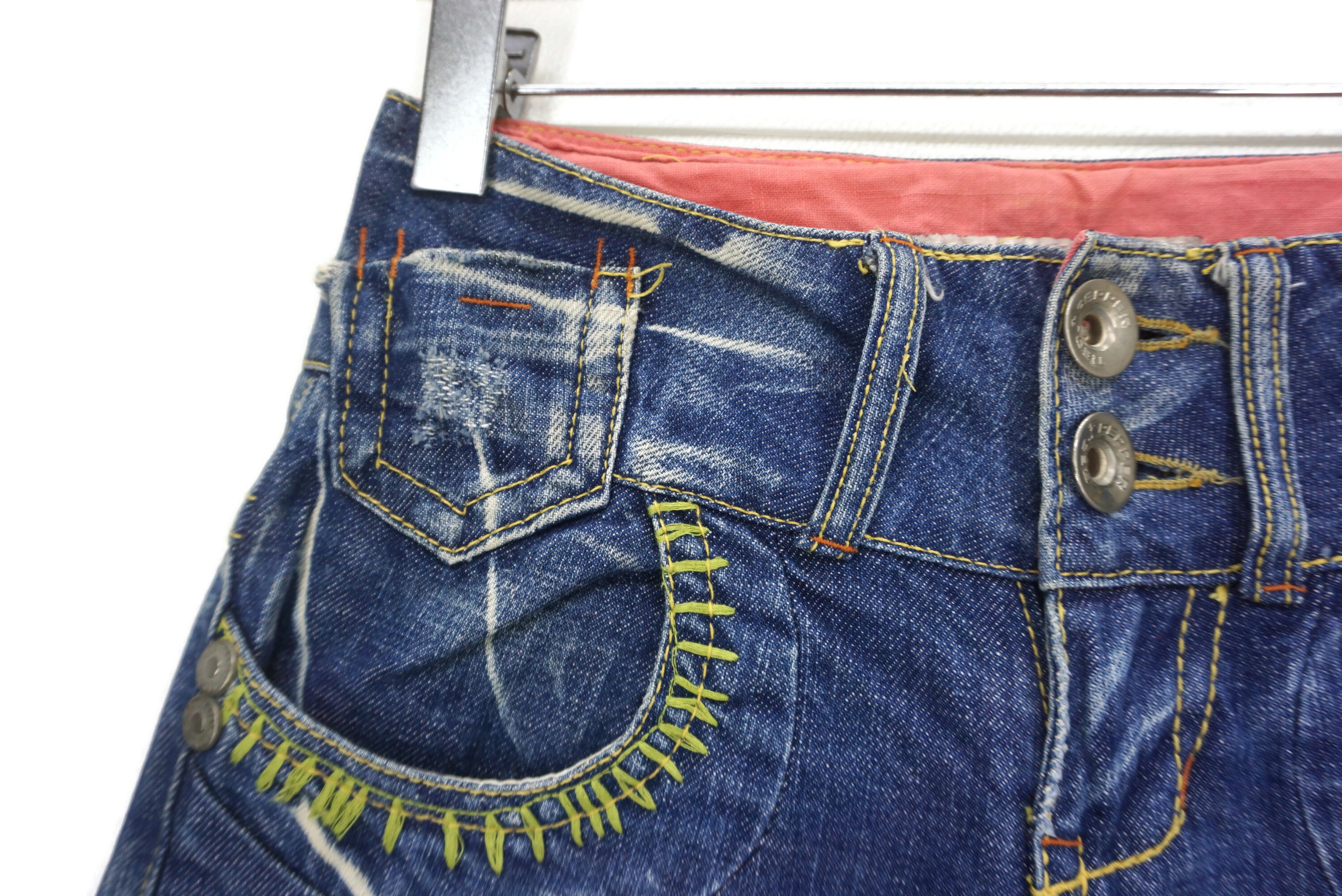 Japanese Brand Red Pepper Jeans Size 25 fit W26 L28.5 Low-Rise Bootcut Size 25" / US 0 / IT 36 - 4 Thumbnail