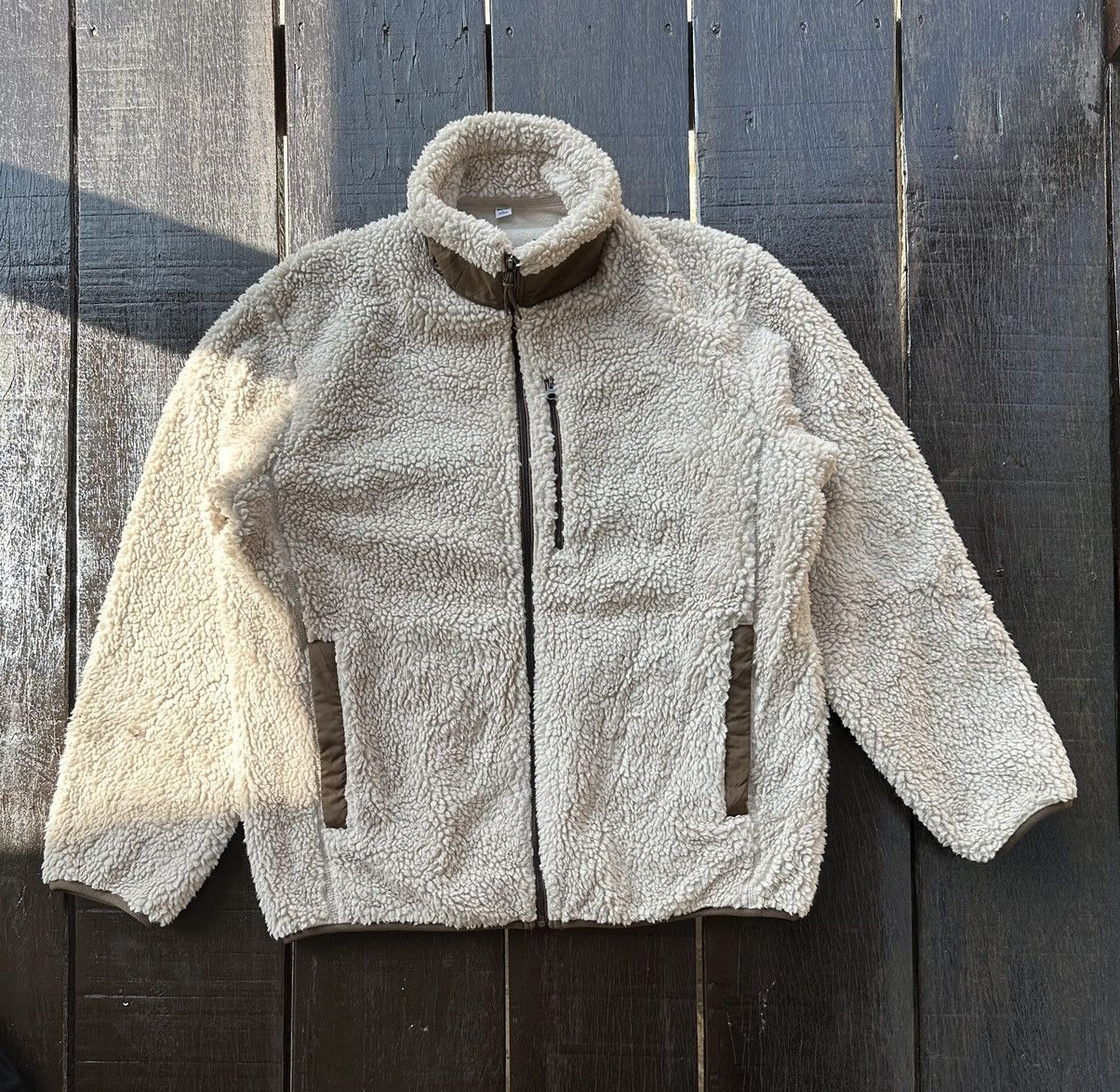 image of Uniqlo Bulky Fleece Full Zipper in Cream, Men's (Size Large)