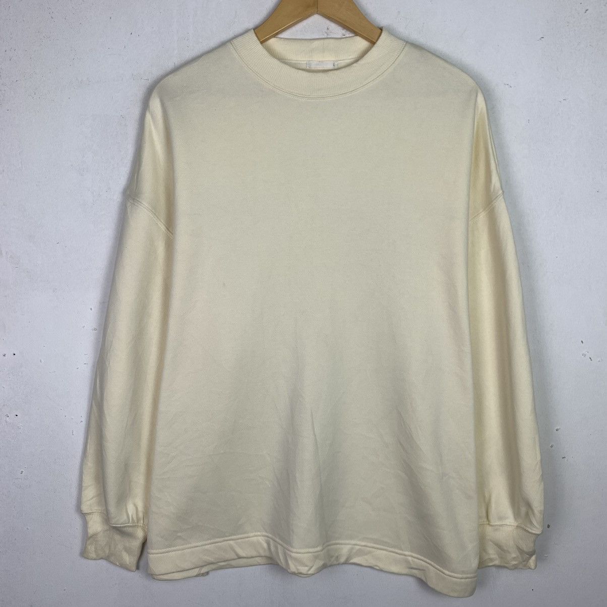 GU × Vintage Vintage White long sleeve Sweatshirt Size US L / EU 52-54 / 3 - 1 Thumbnail