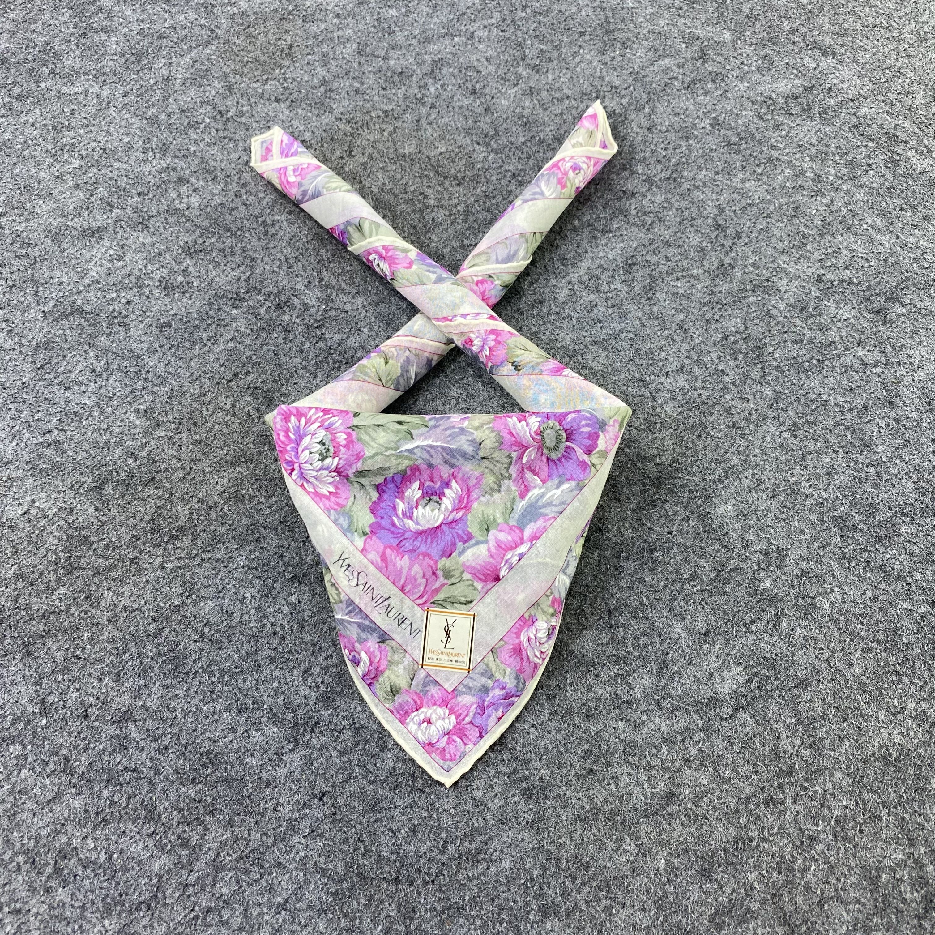 Yves Saint Laurent Yves Saint Laurent Handkerchief / Bandana /Neckerchief-B2115 Size ONE SIZE - 2 Thumbnail