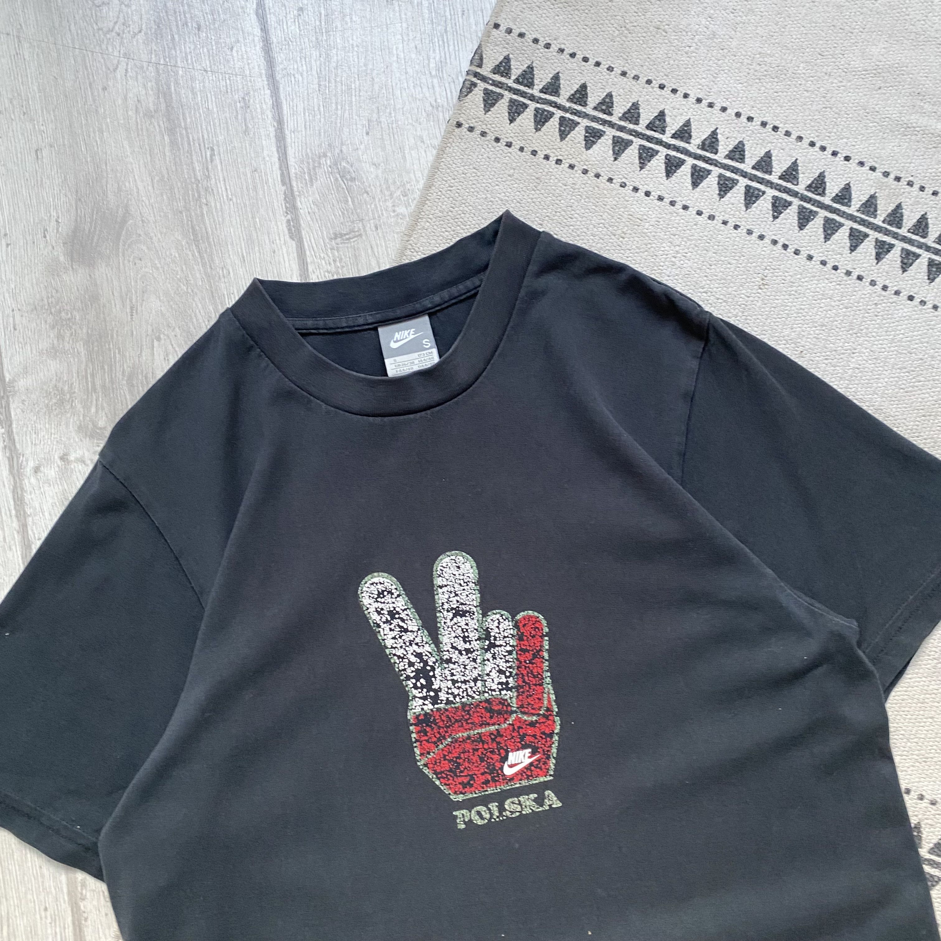 Nike ⚽️ Vintage 00s Faded Nike Poland logo Tee Distressed logo Size US XS / EU 42 / 0 - 2 Thumbnail