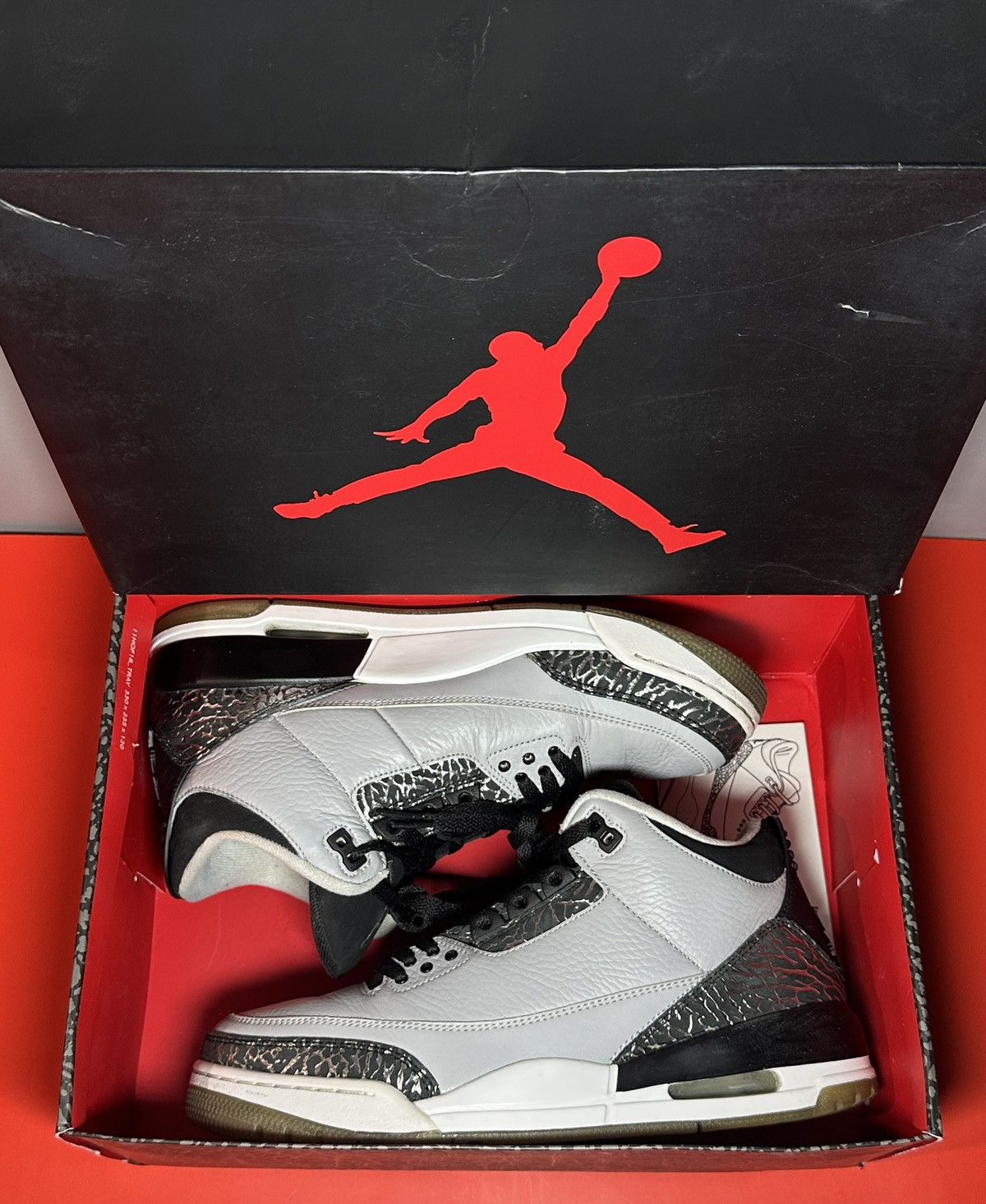 Jordan Brand Size 9 - Air Jordan 3 Retro Wolf Grey Size US 9 / EU 42 - 9 Thumbnail