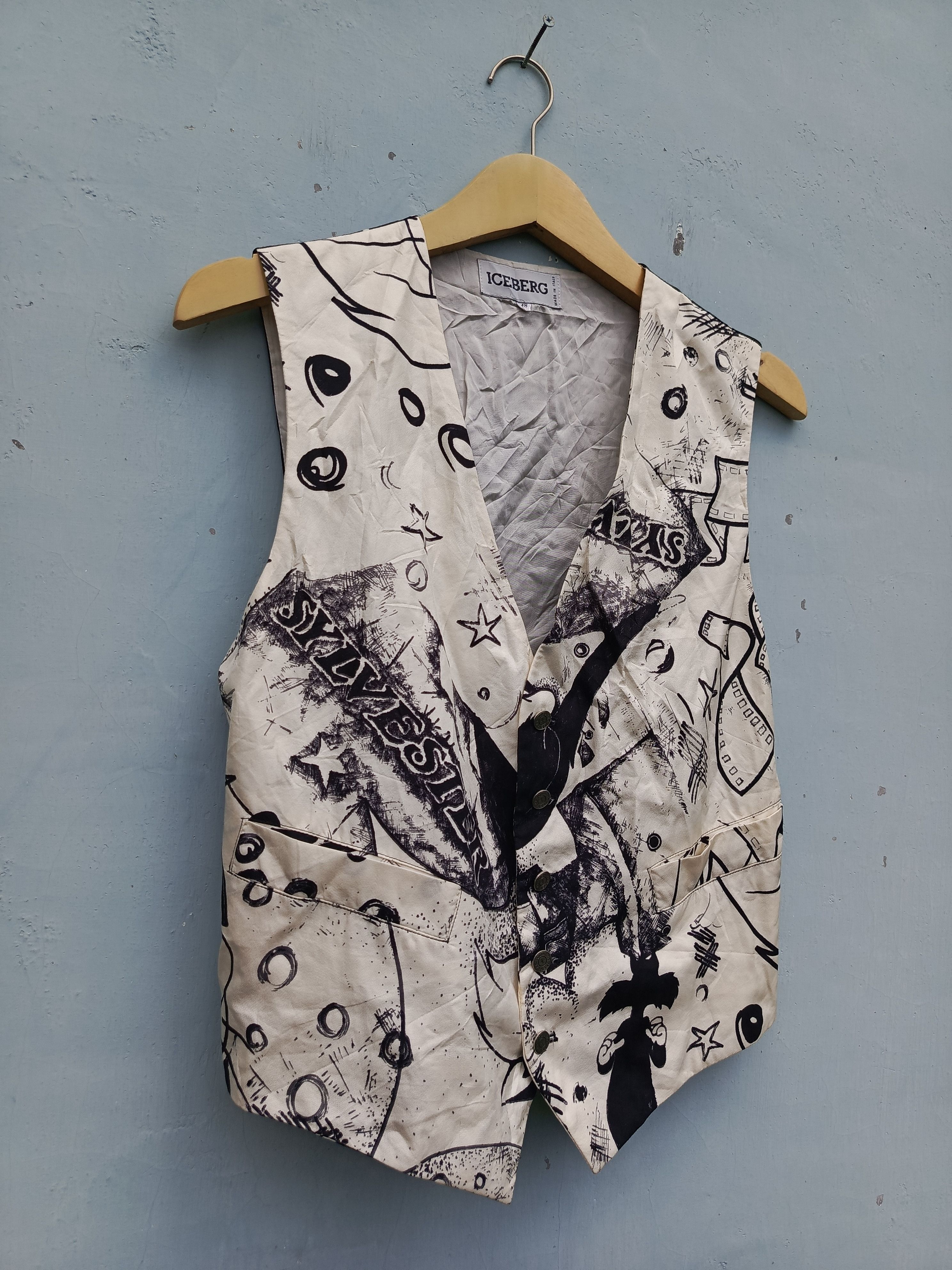 Iceberg Iceberg Italy Graphic Print Vest Vintage Designer Waistcoat Size US M / EU 48-50 / 2 - 3 Thumbnail