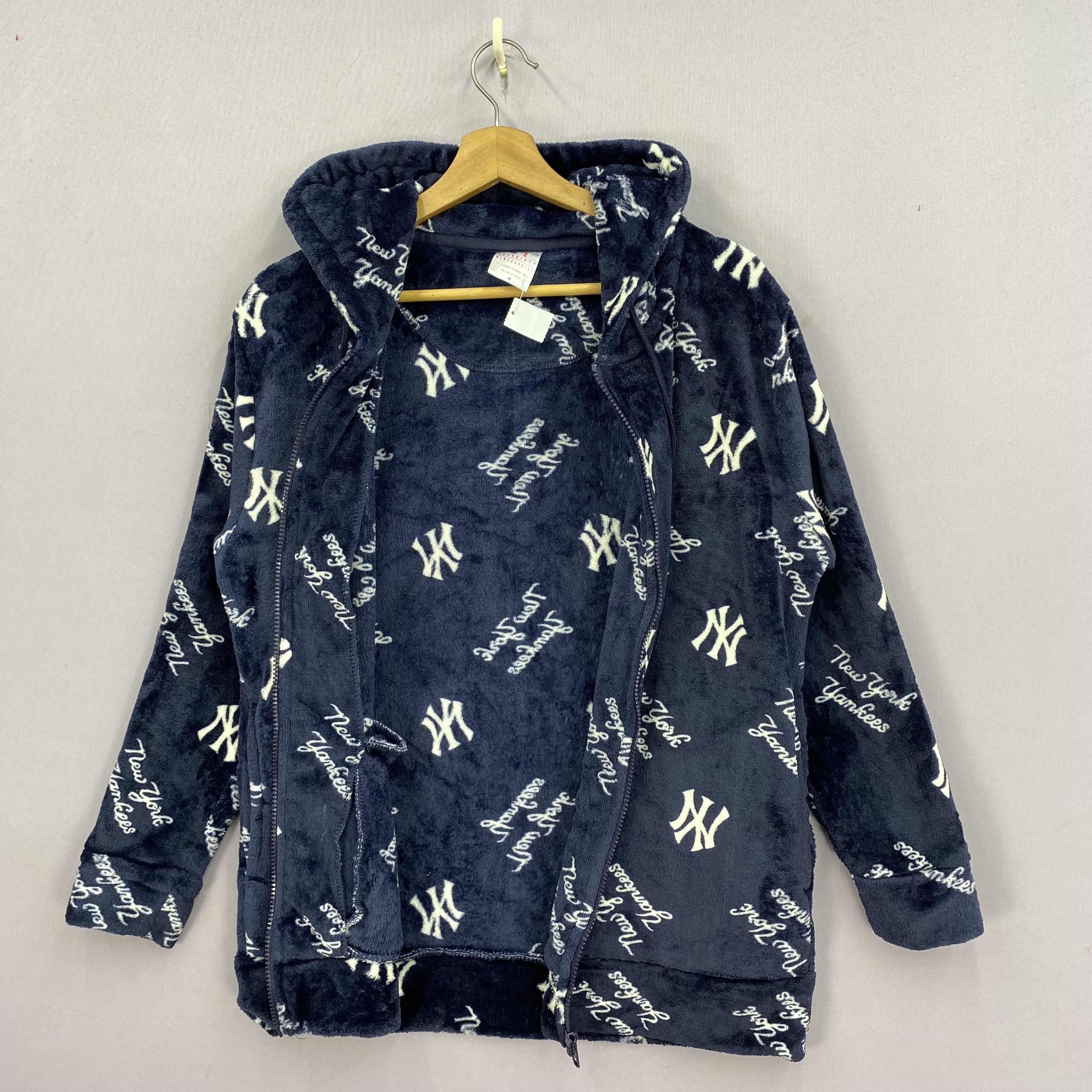 New York Yankees Vintage MLB New York Yankees Sweater Fleece Hoodie Size US S / EU 44-46 / 1 - 5 Thumbnail