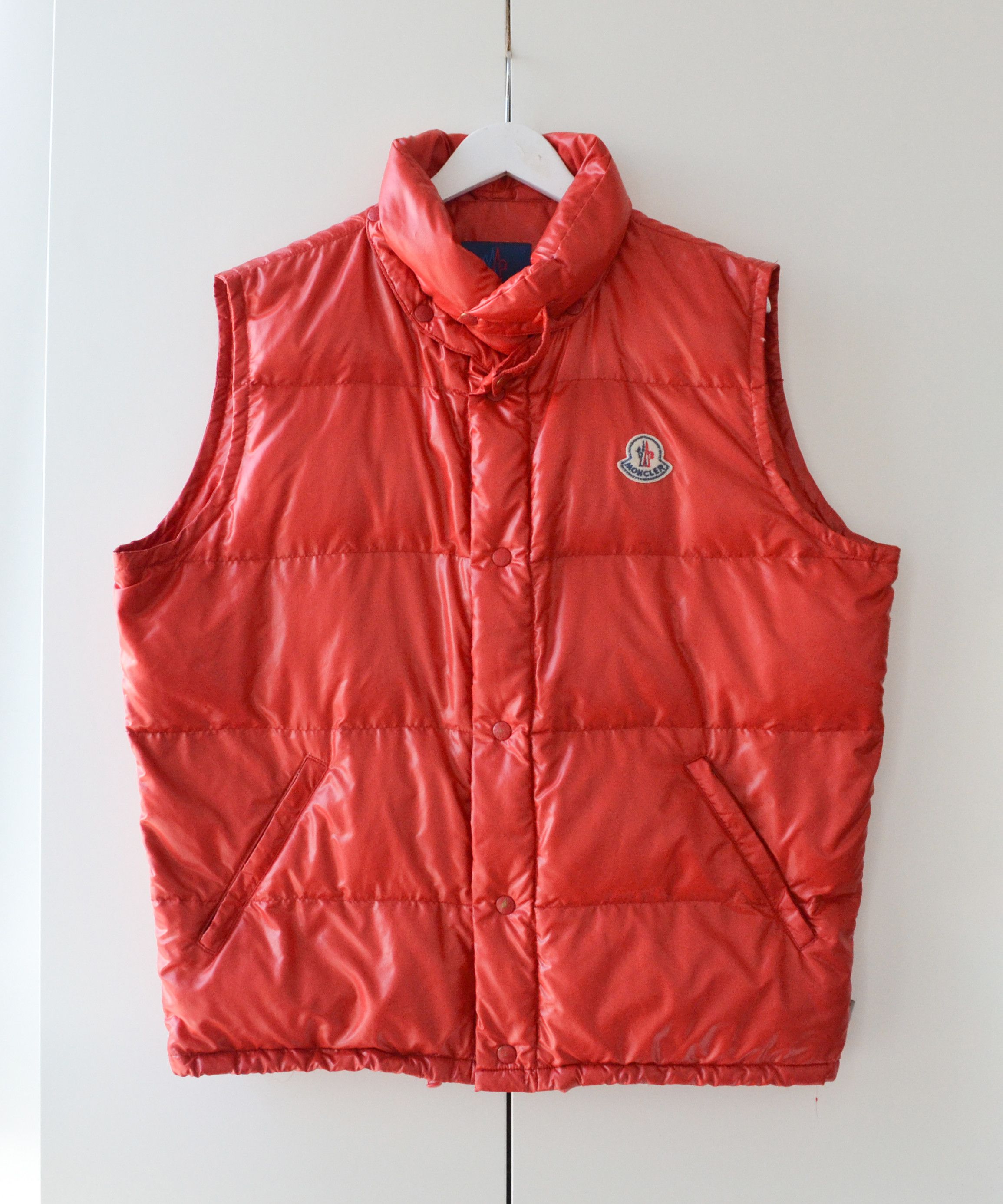 Kith × Moncler Pelât Down Vest Navy/red | Grailed