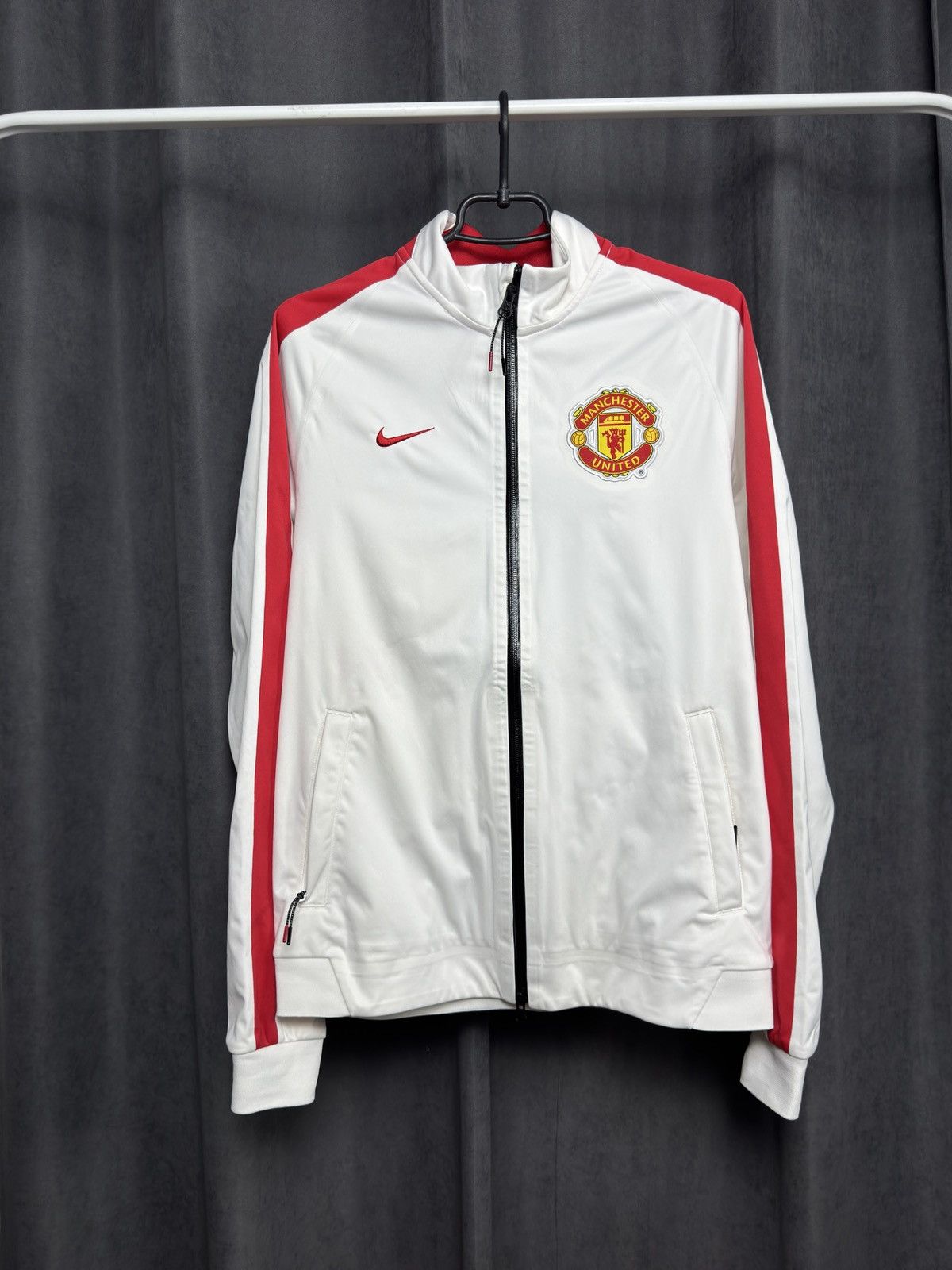 Nike Vintage Nike Manchester United light jacket track top Size US M / EU 48-50 / 2 - 1 Thumbnail