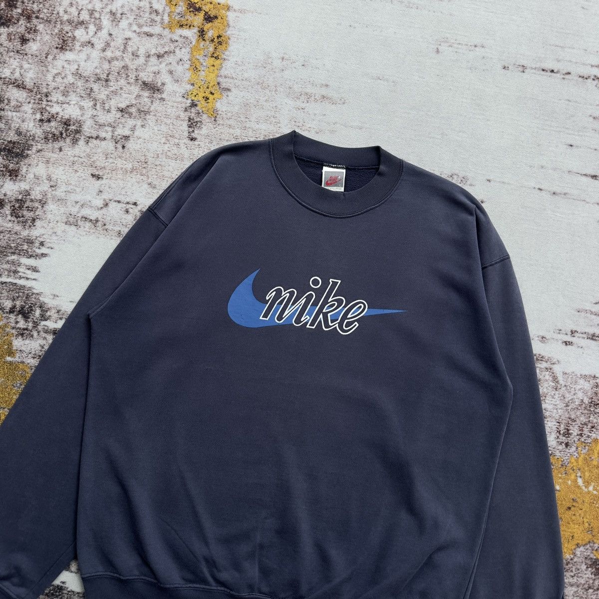 Vintage VINTAGE NIKE Y2K VERY RARE SWEATSHIRT BIG LOGO Size US L / EU 52-54 / 3 - 3 Thumbnail
