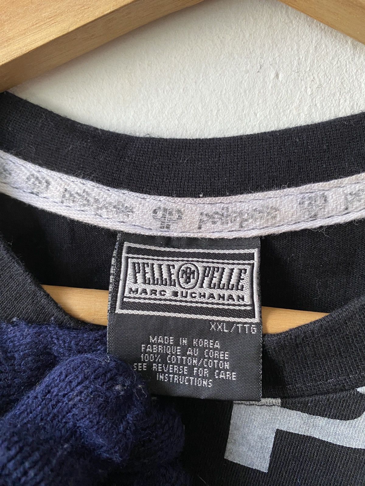 Marc Buchanan Vintage 90s Pelle Pelle Marc Buchanan Script Overprint Tee Size US L / EU 52-54 / 3 - 6 Thumbnail