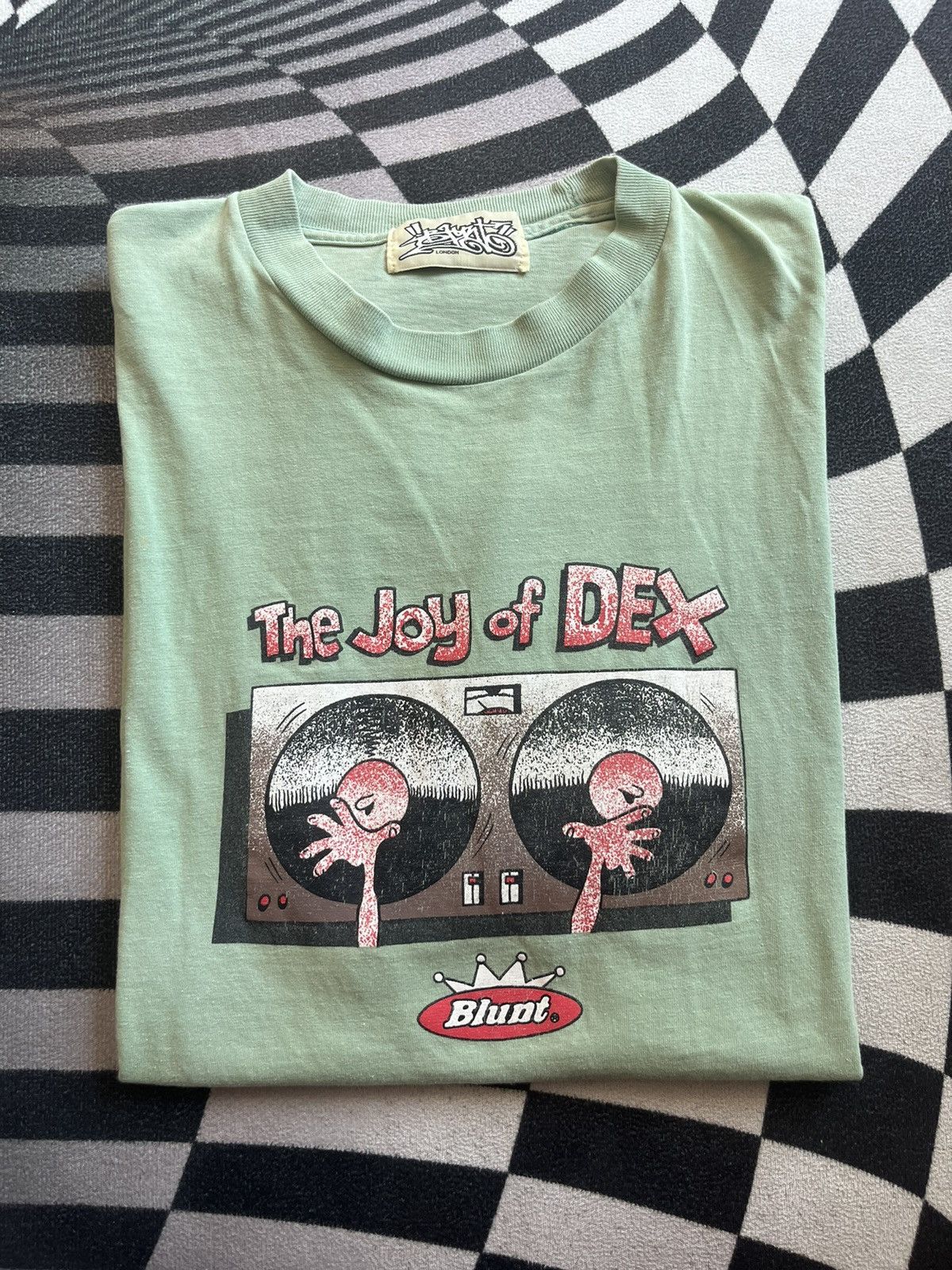 Vintage Vintage Blunt The Joy of DEX Skateboard Streetwear 90’s Size US XL / EU 56 / 4 - 1 Thumbnail