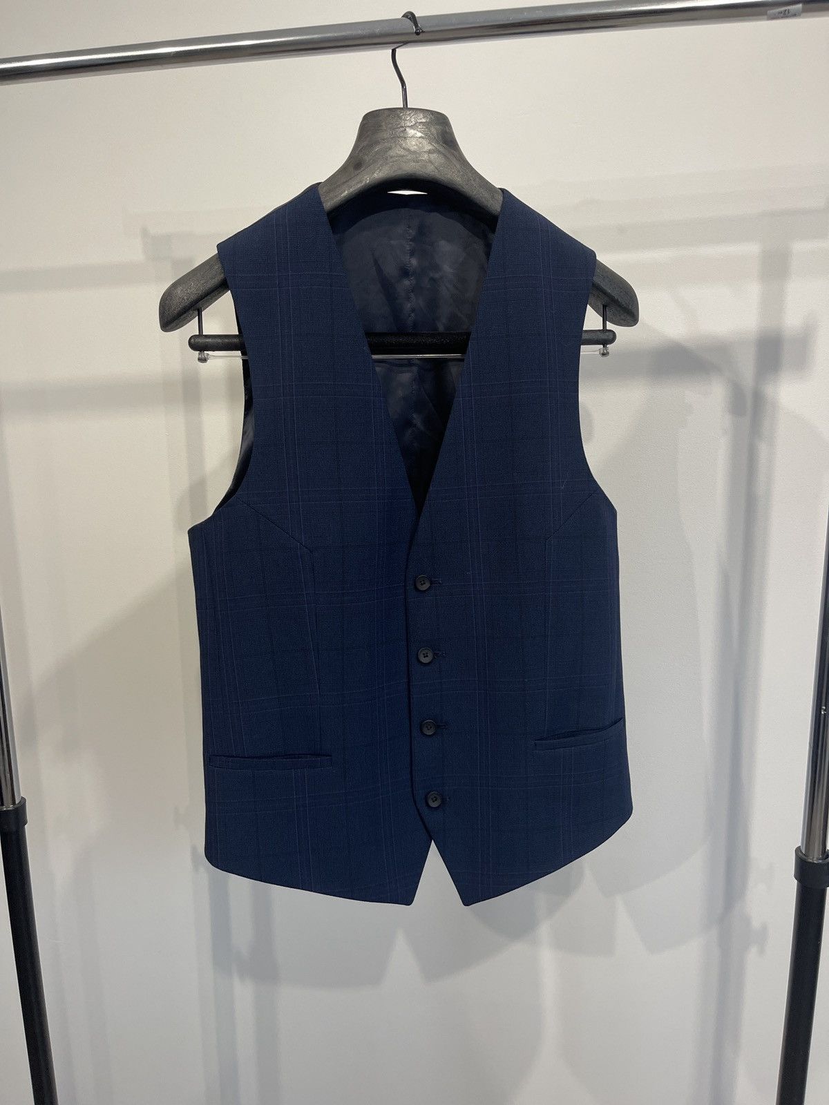 Hugo Boss Hugo boss classic vests men’s 36R Size 36R - 1 Thumbnail