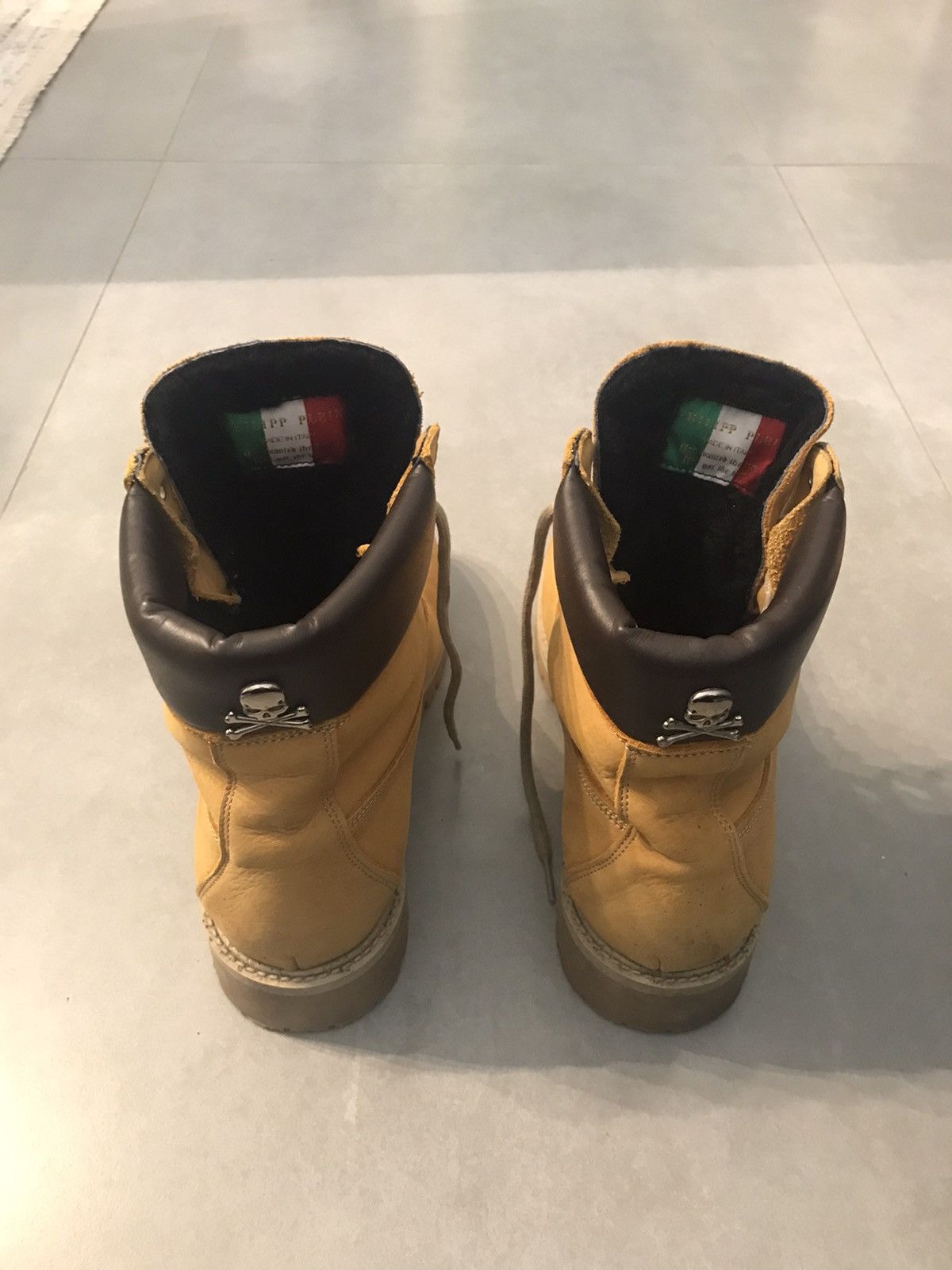 Philipp Plein Philipp Plein beige shearling boots Size US 10 / EU 43 - 3 Thumbnail