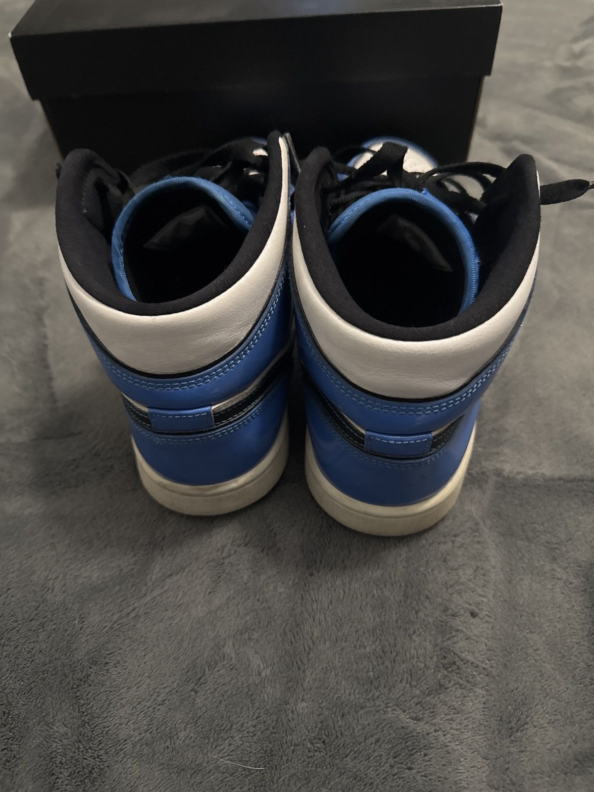 Jordan Brand × Nike Air Jordan 1 Retro Size US 8.5 / EU 41-42 - 5 Thumbnail