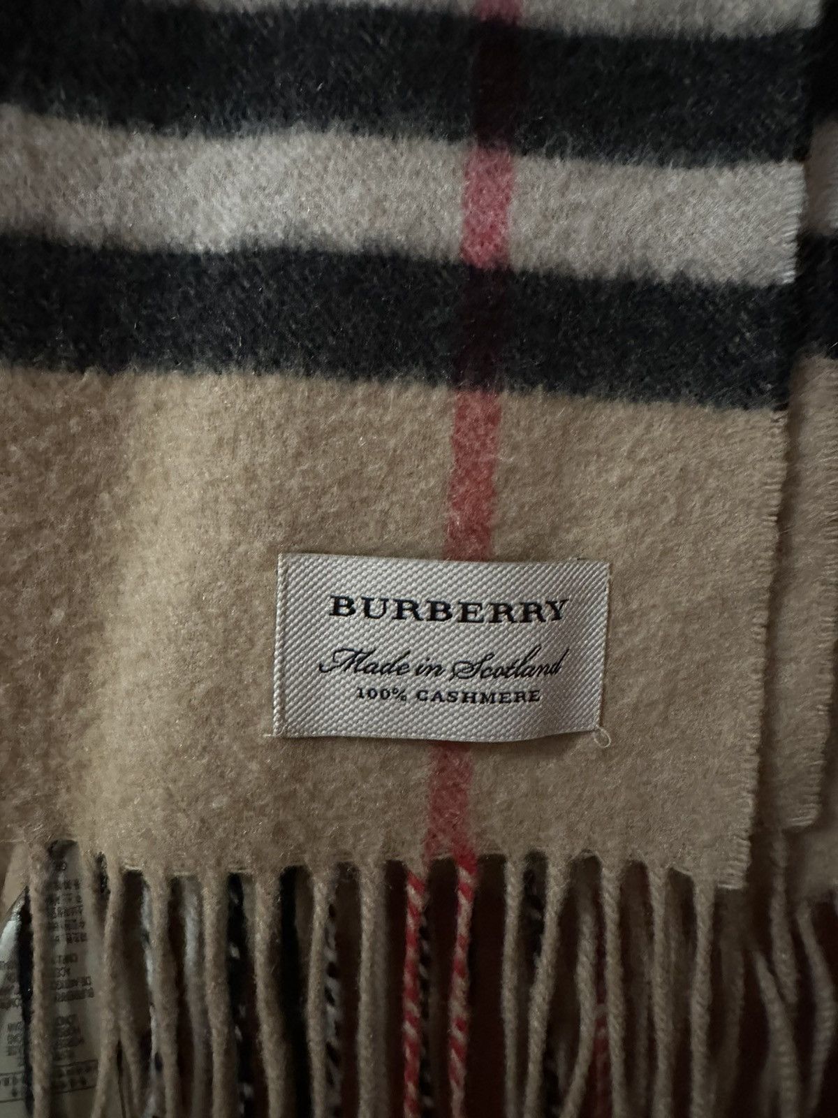 Burberry Burberry Classic Check Cashmere Scarf Size ONE SIZE - 2 Thumbnail