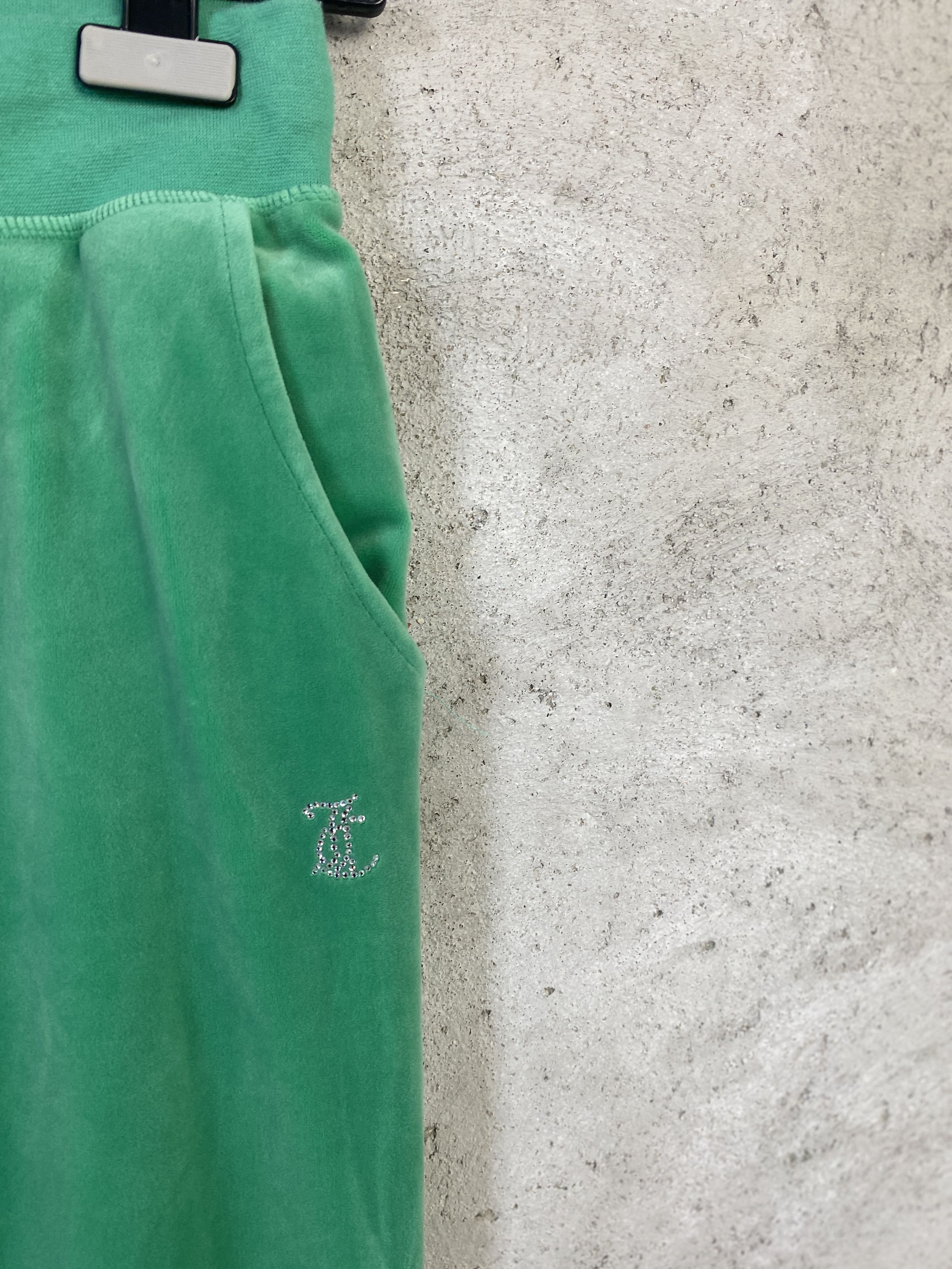 Juicy Couture Juicy Couture velvet back rhinestones sweatpants y2k 00s Size 24" / US 00 / IT 34 - 3 Thumbnail