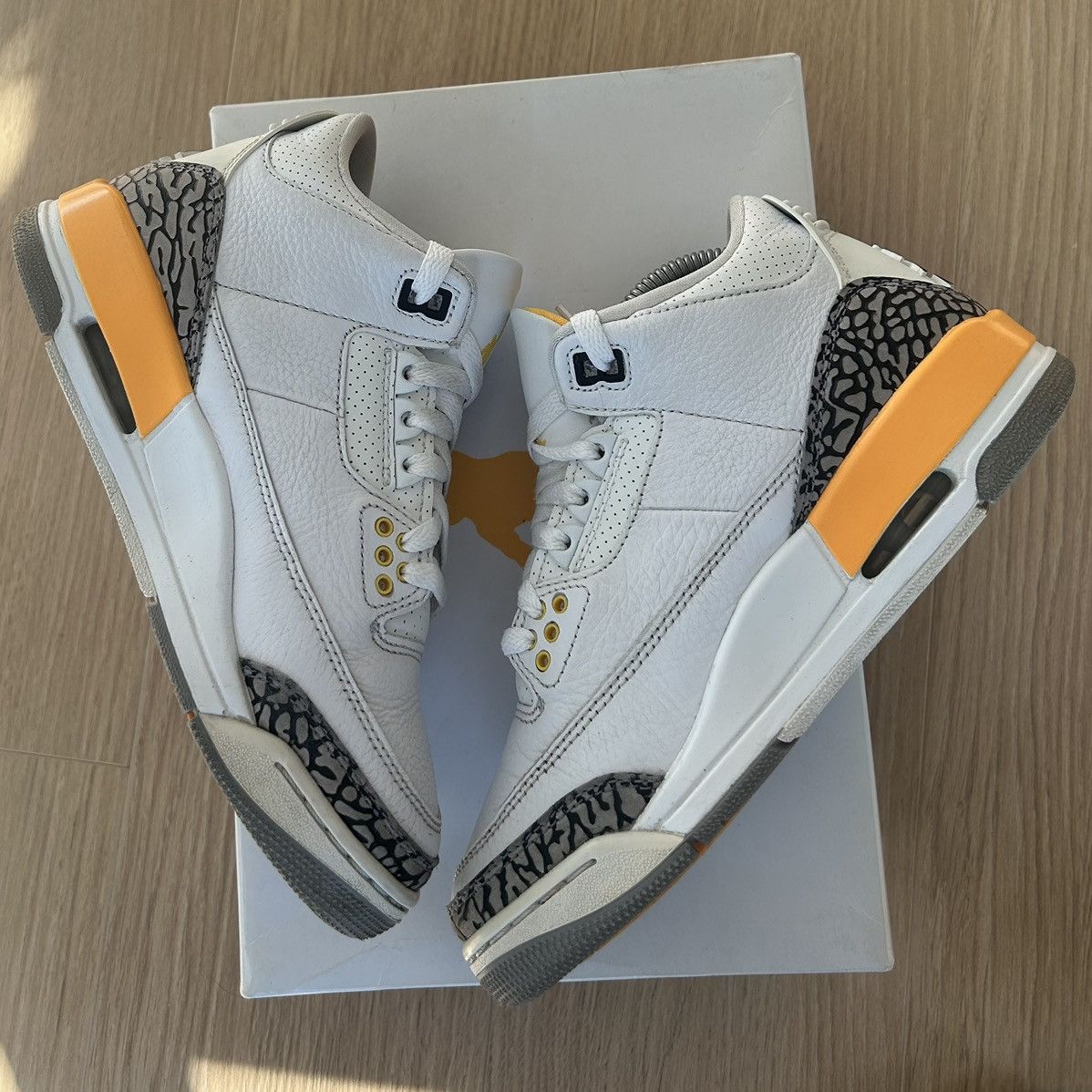 Jordan Brand Jordan 3 Laser Orange Size US 5.5 / IT 35.5 - 3 Thumbnail