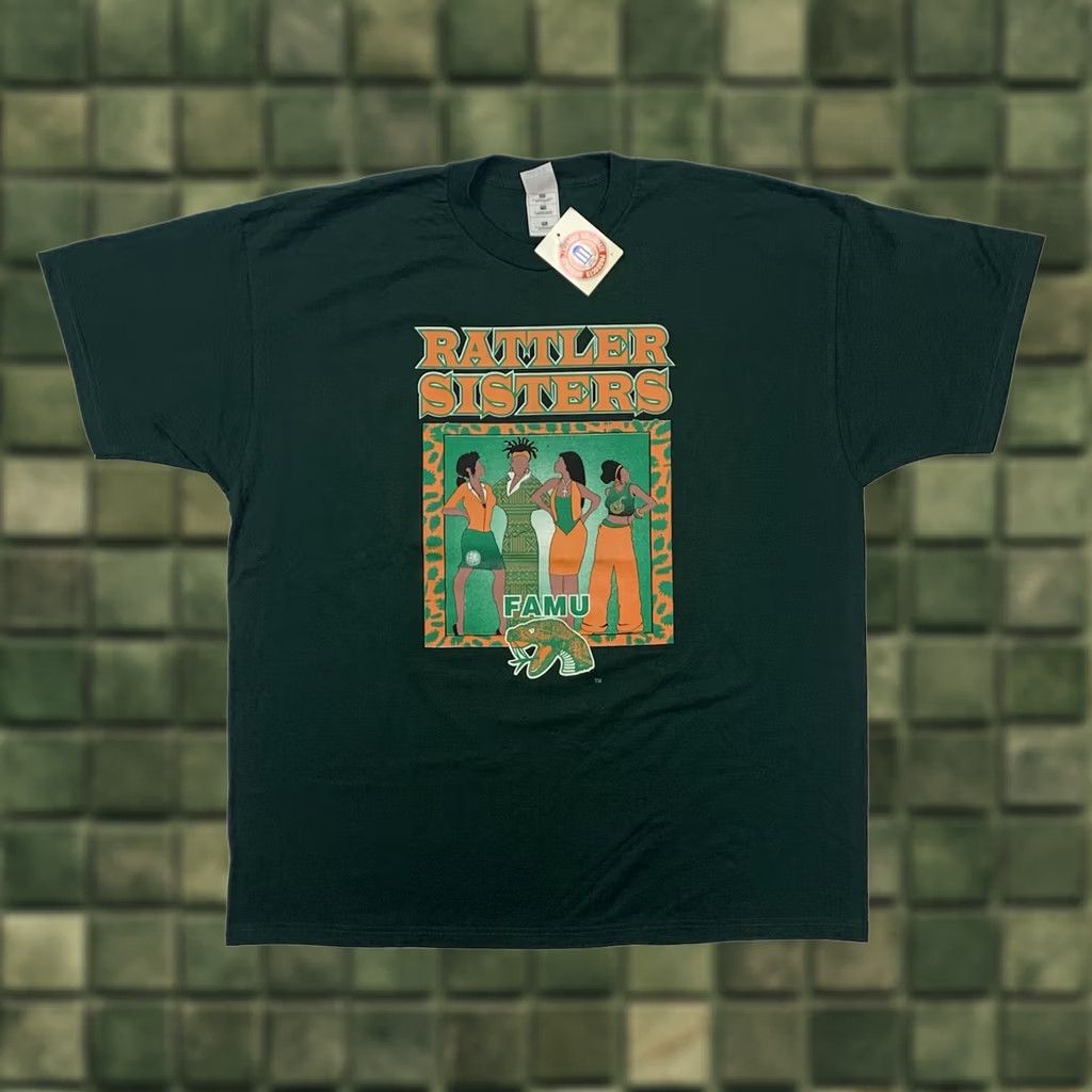 Fruit Of The Loom VINTAGE Florida A&M University Rattler Sisters College Tee XXL FAMU Green Fruit of the Loom University Sisters 90s Mens Womens Size US XXL / EU 58 / 5 - 1 Thumbnail