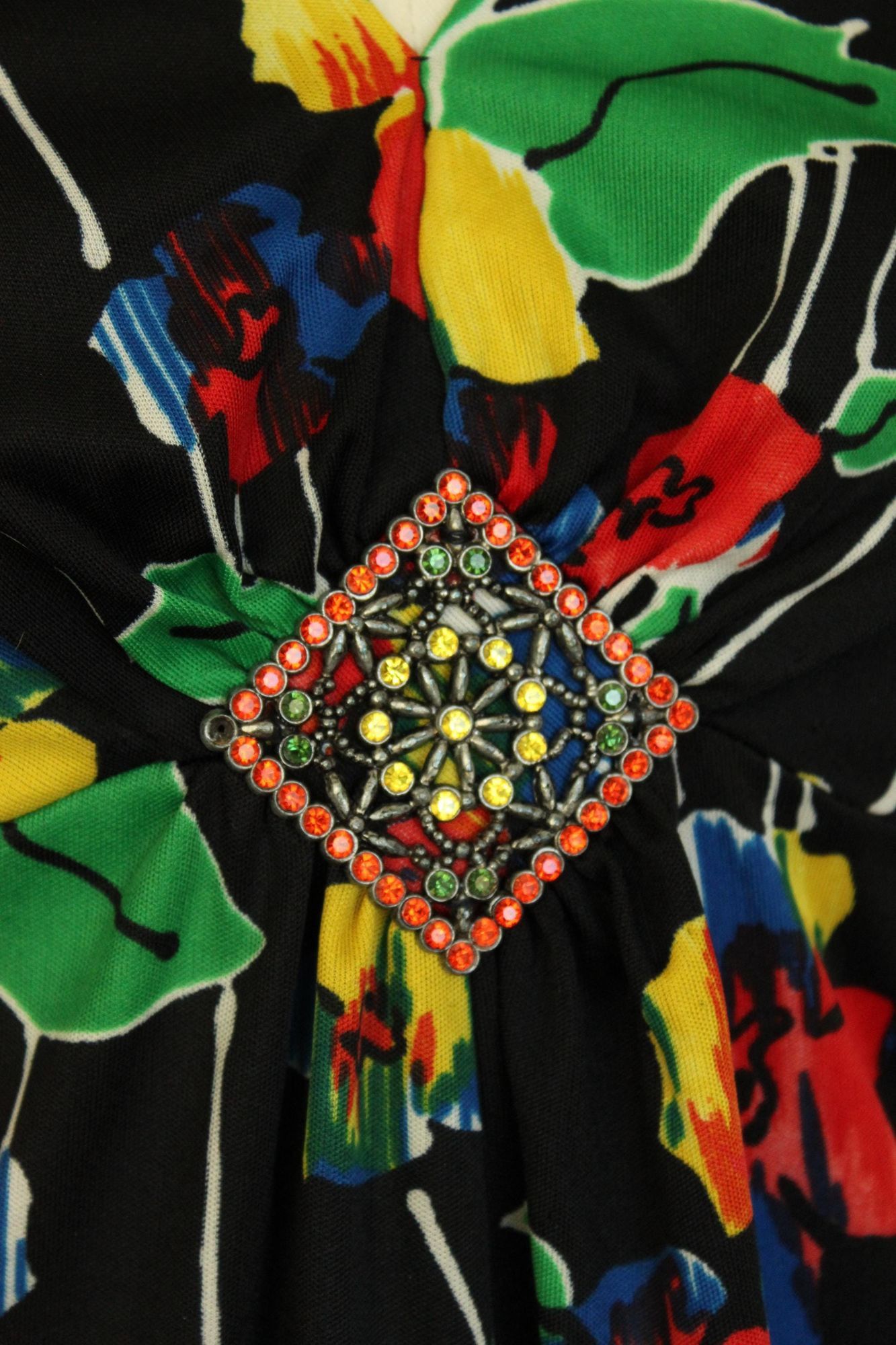 Vintage Vintage 1960s Dress, Black Floral Print with Brooch Maxidre Size M / US 6-8 / IT 42-44 - 3 Thumbnail