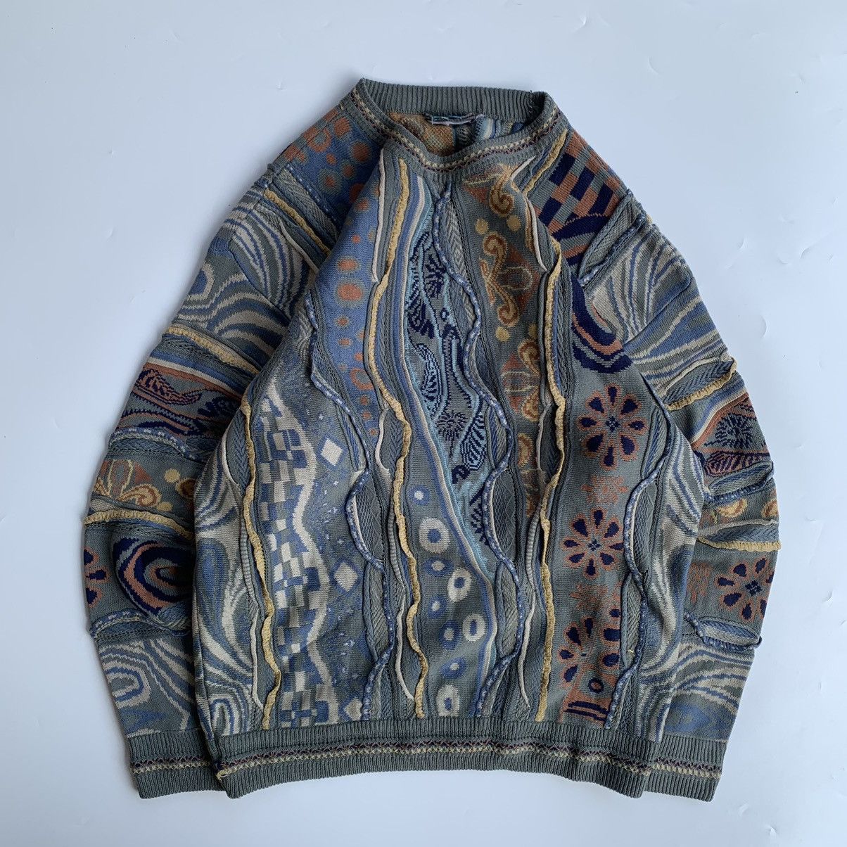 Vintage ❌SOLD OUT❌ Knitwear vintage 3D pattern coogi style Size US L / EU 52-54 / 3 - 1 Thumbnail