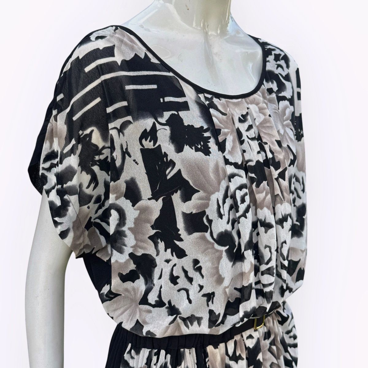 Vivienne Tam Floral Design Blouses Size ONE SIZE - 4 Thumbnail