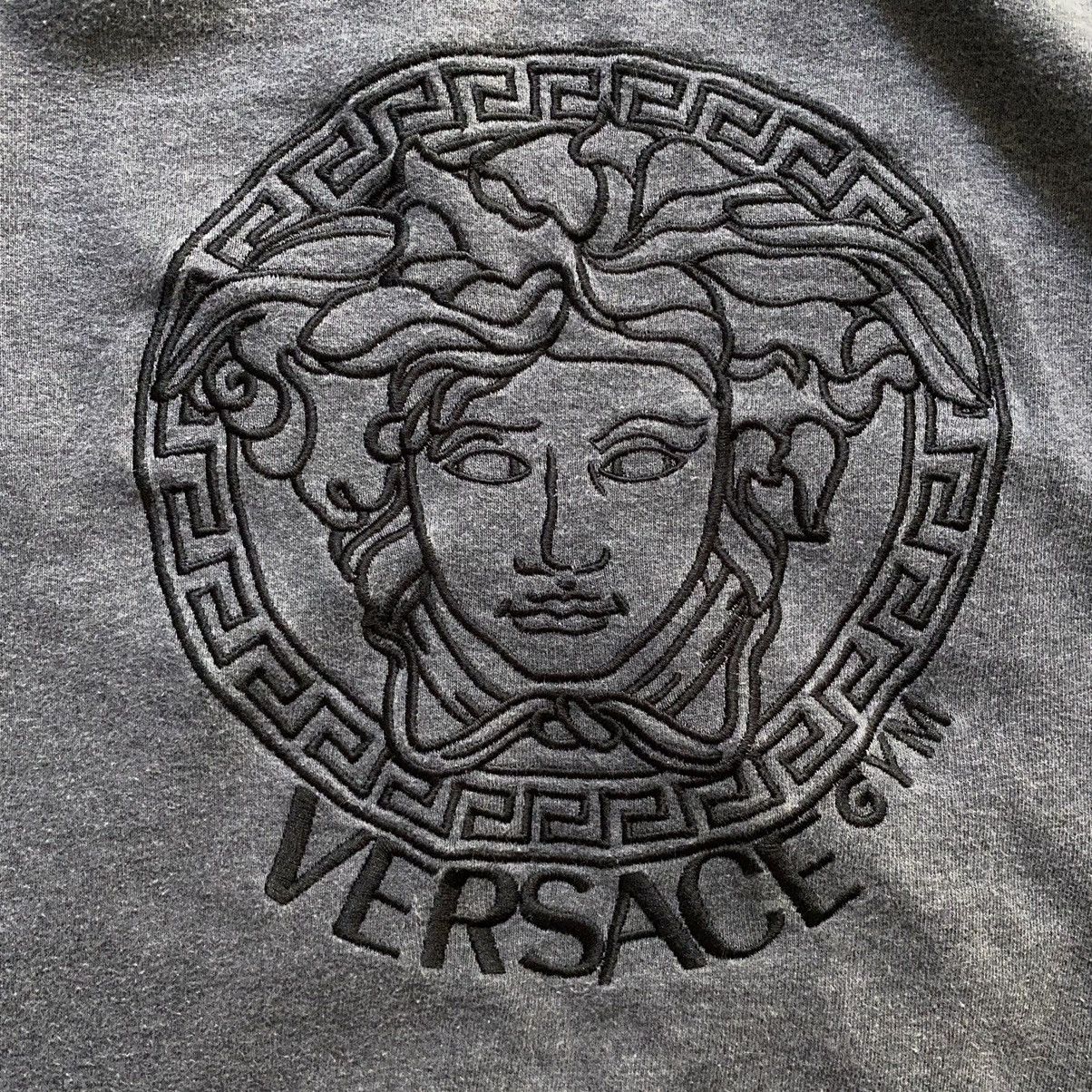 Versace × Vintage VINTAGE VERSACE BIG LOGO RARE SWEATSHIRT Size S / US 4 / IT 40 - 3 Thumbnail