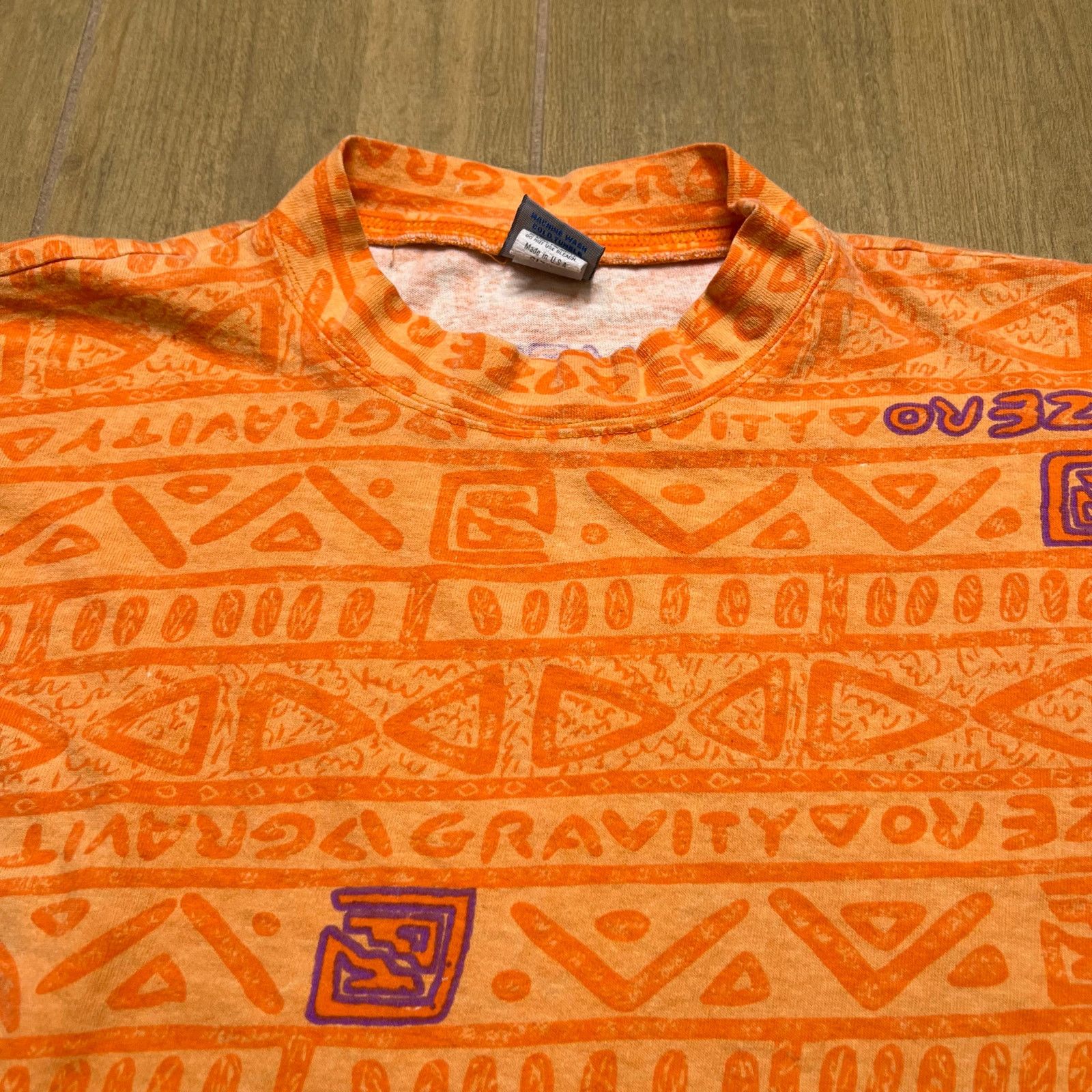 Vintage Vintage Geometric Hawaii Surf AOP T-Shirt Made USA Size L Size US L / EU 52-54 / 3 - 2 Thumbnail