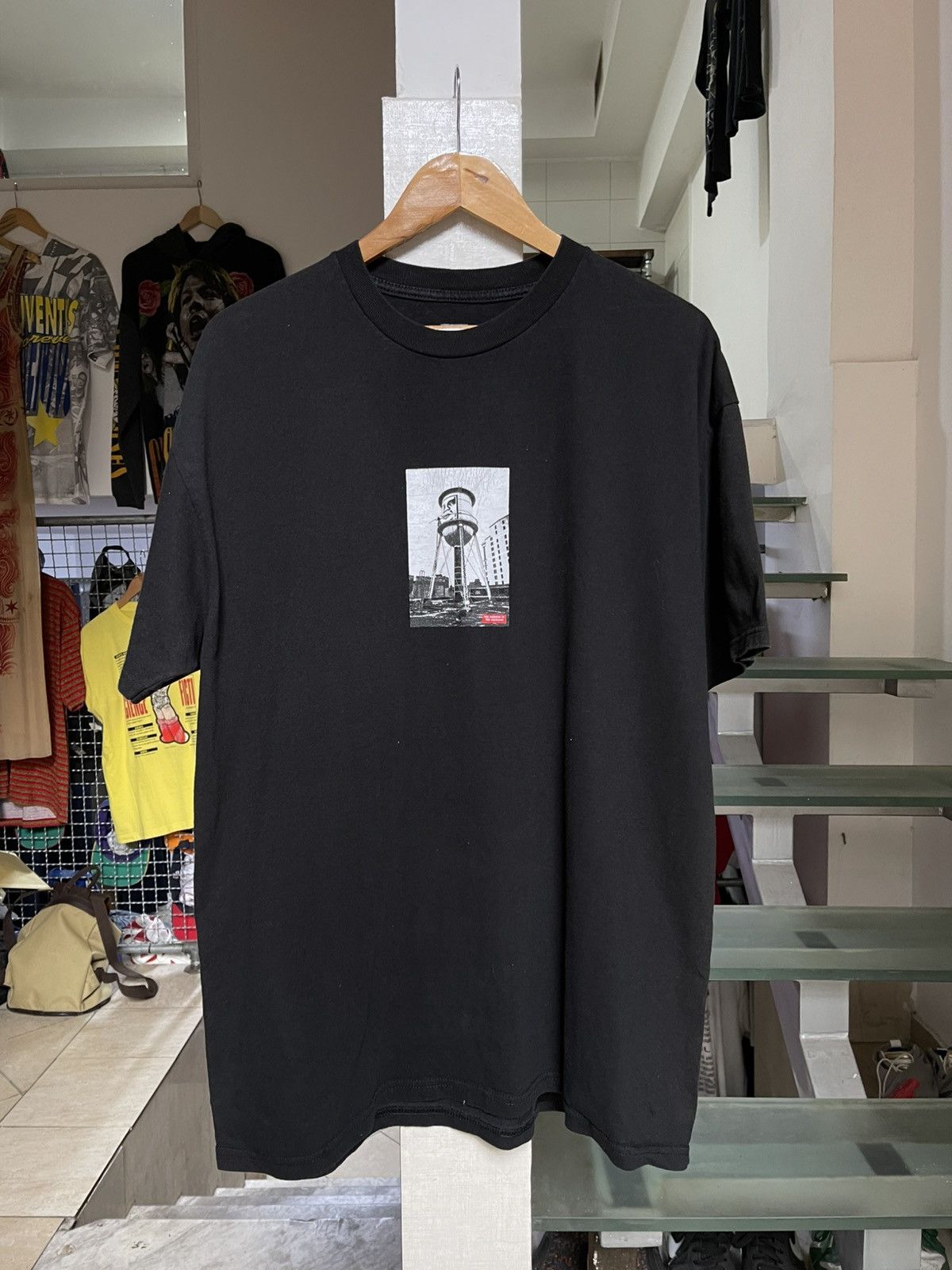 Obey Obey Water Tower t shirt Size US XL / EU 56 / 4 - 1 Thumbnail