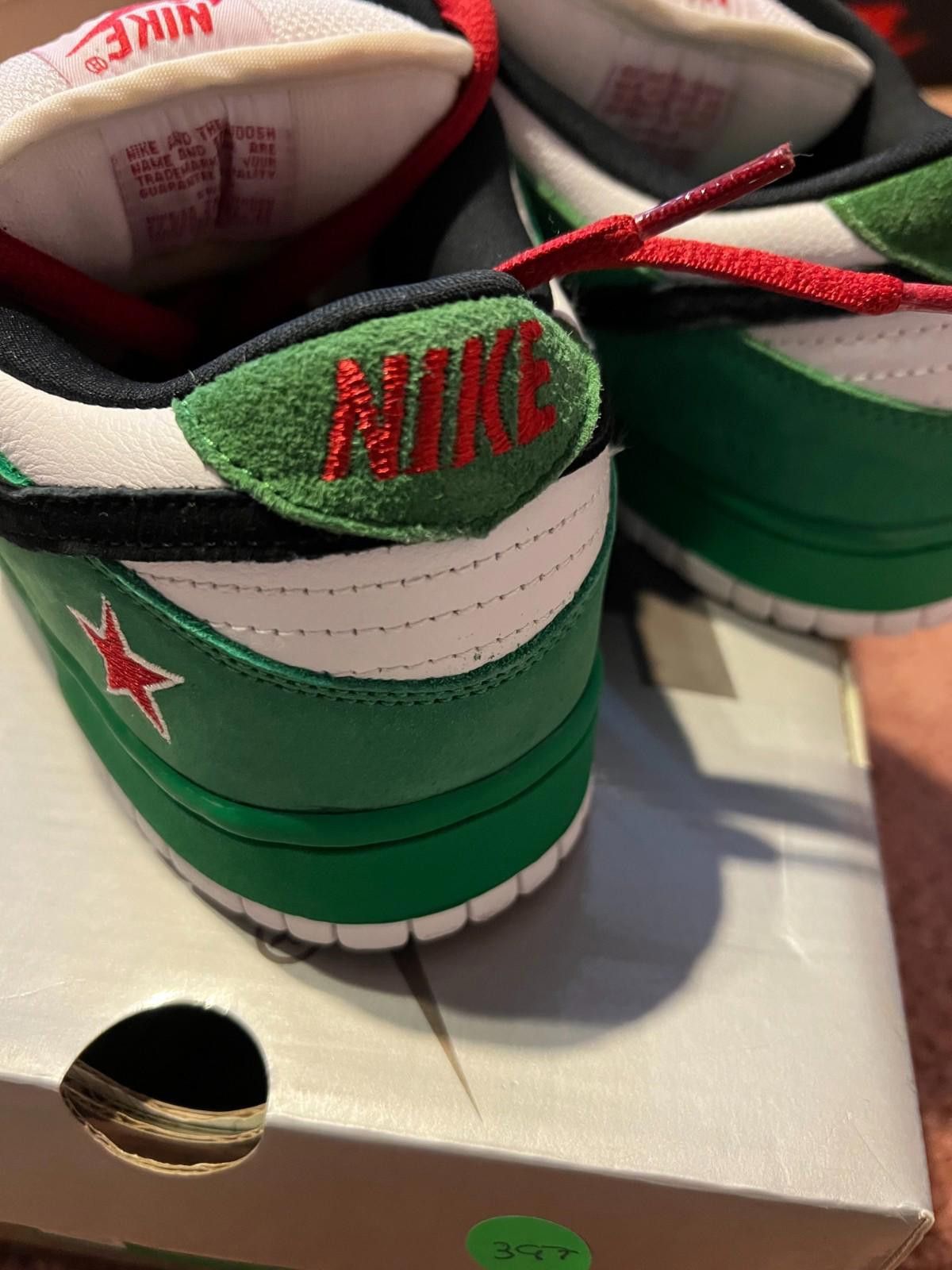 Nike 2003 Nike SB Dunk Low Pro Heineken 304292-302 US10.5 Size US 9.5 / EU 42-43 - 9 Thumbnail
