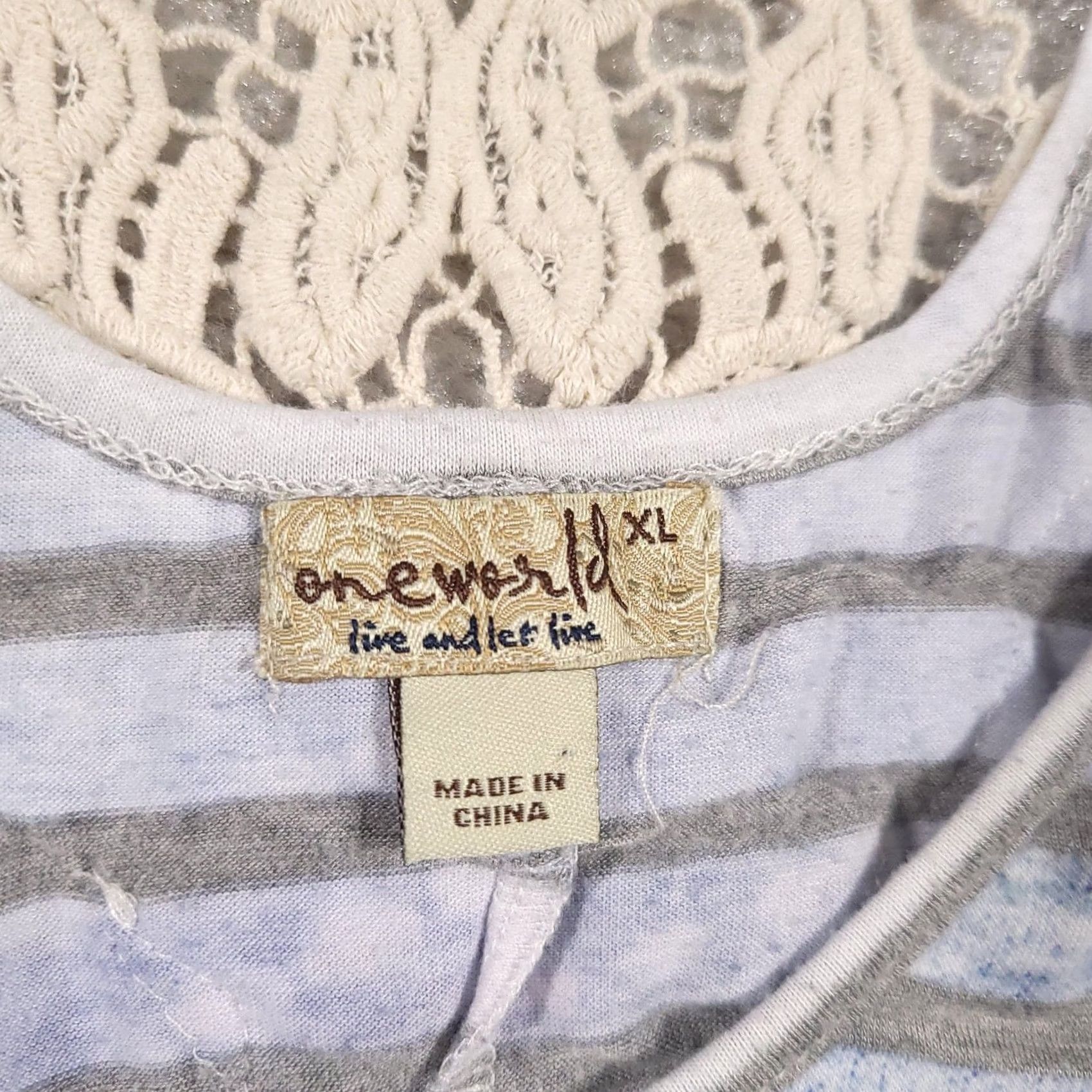 Vintage VINTAGE One World Shirt Womens XL Gray Red Blue Striped Lace Back Boho Patriotic Top Size XL / US 12-14 / IT 48-50 - 4 Thumbnail