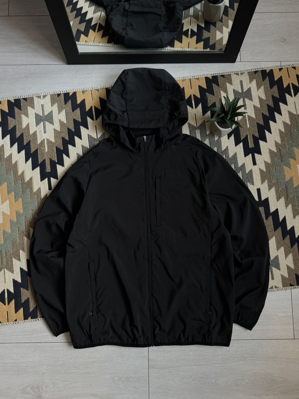 Uniqlo Uniqlo Nylon Jacket Size US XL / EU 56 / 4 - 1 Thumbnail