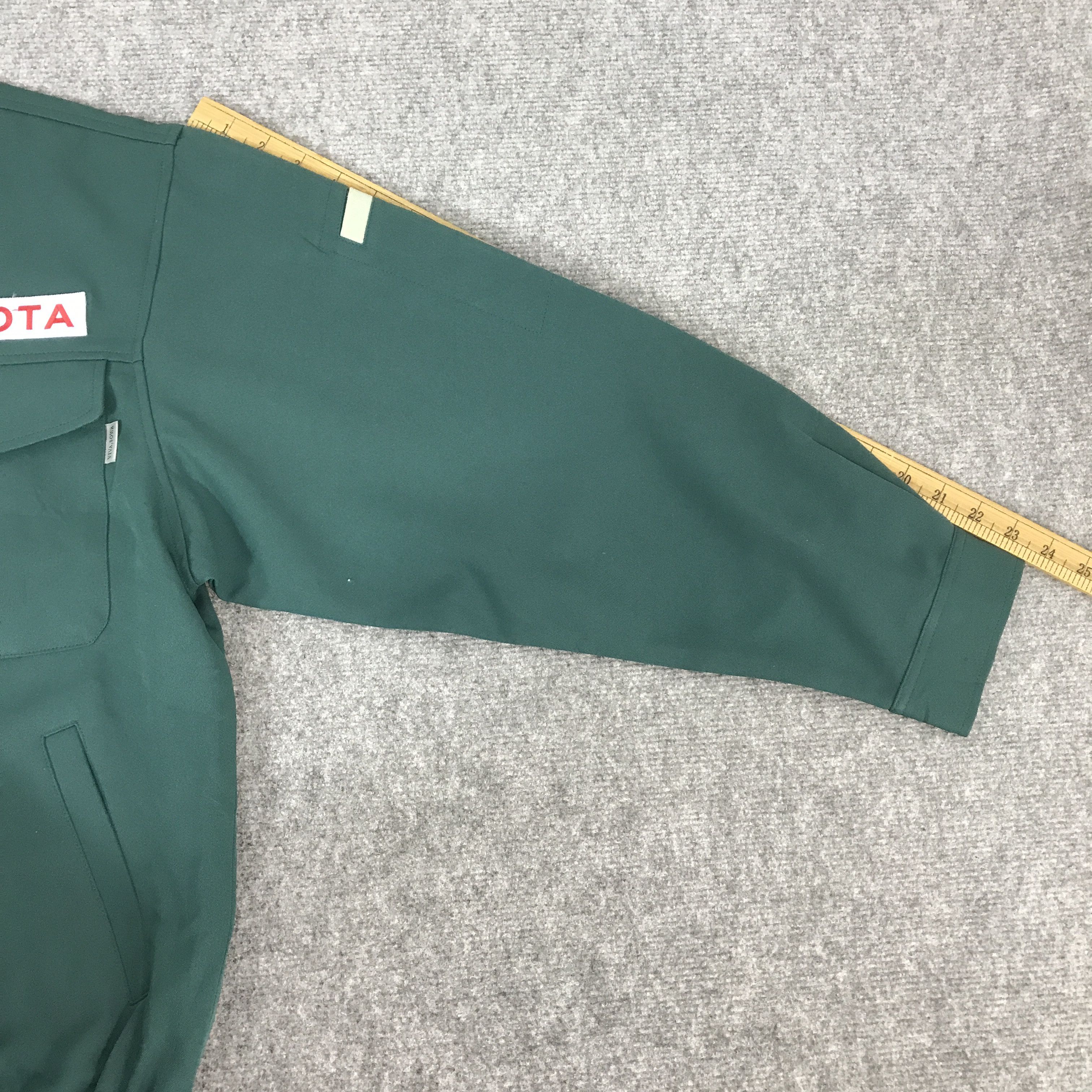 Gear for Sports TOYOTA RACING MOTOR SPORT TEAM CUSTOM JACKET Size US L / EU 52-54 / 3 - 7 Thumbnail