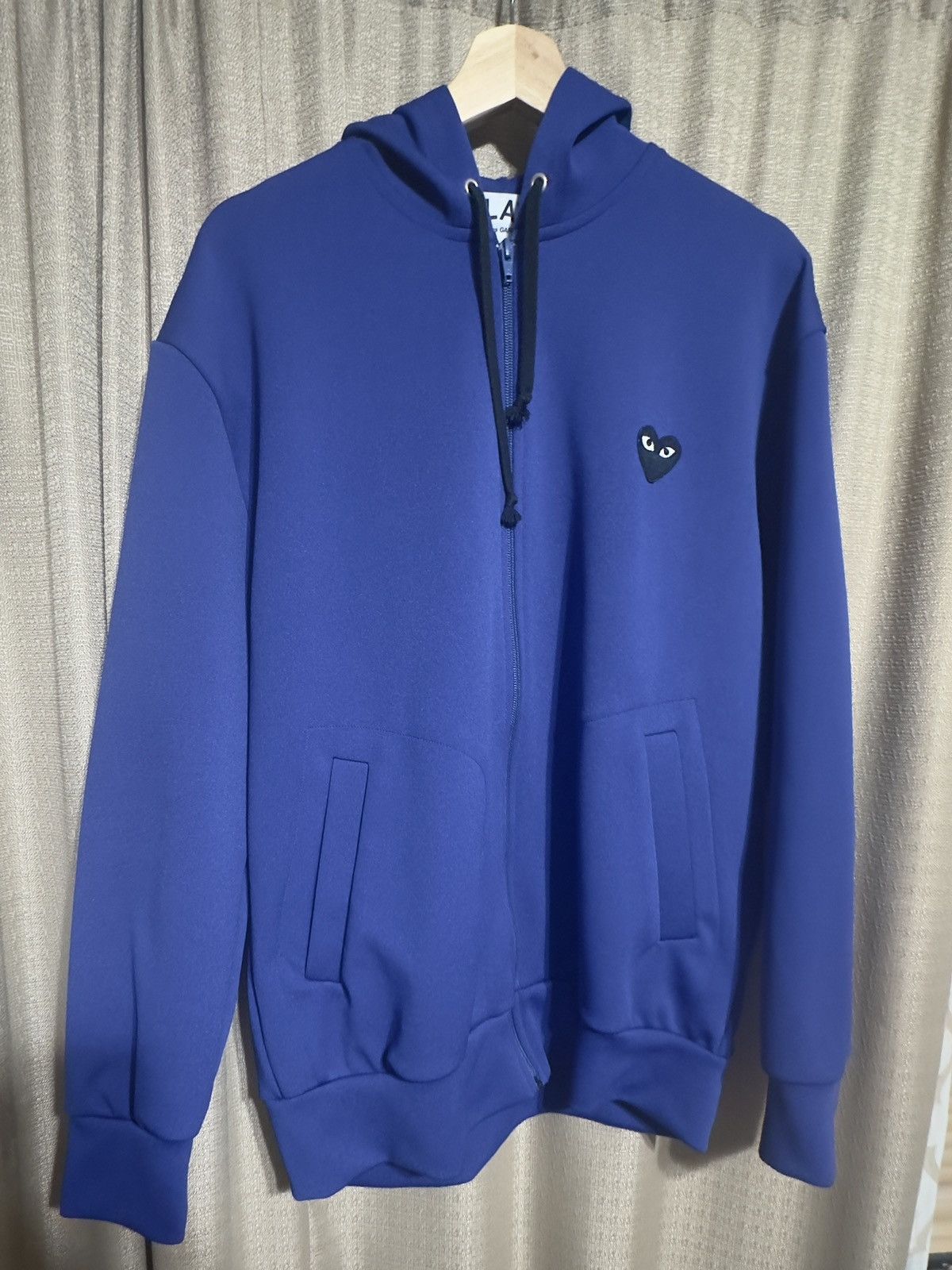 Comme des Garcons Comme des Garçons PLAY Zip Up Hoodie Size US XL / EU 56 / 4 - 1 Thumbnail
